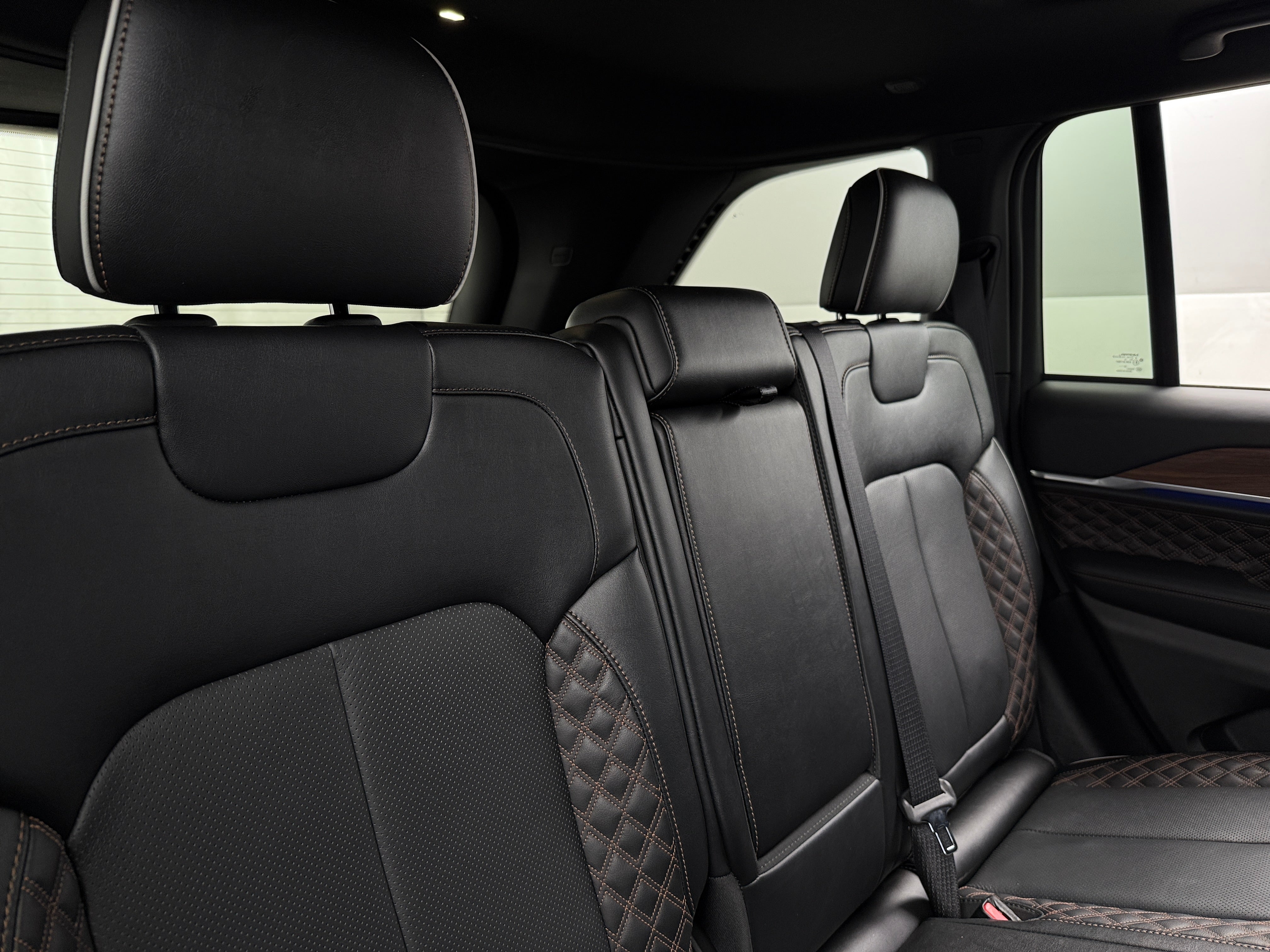 2023 Jeep Grand Cherokee Summit 5