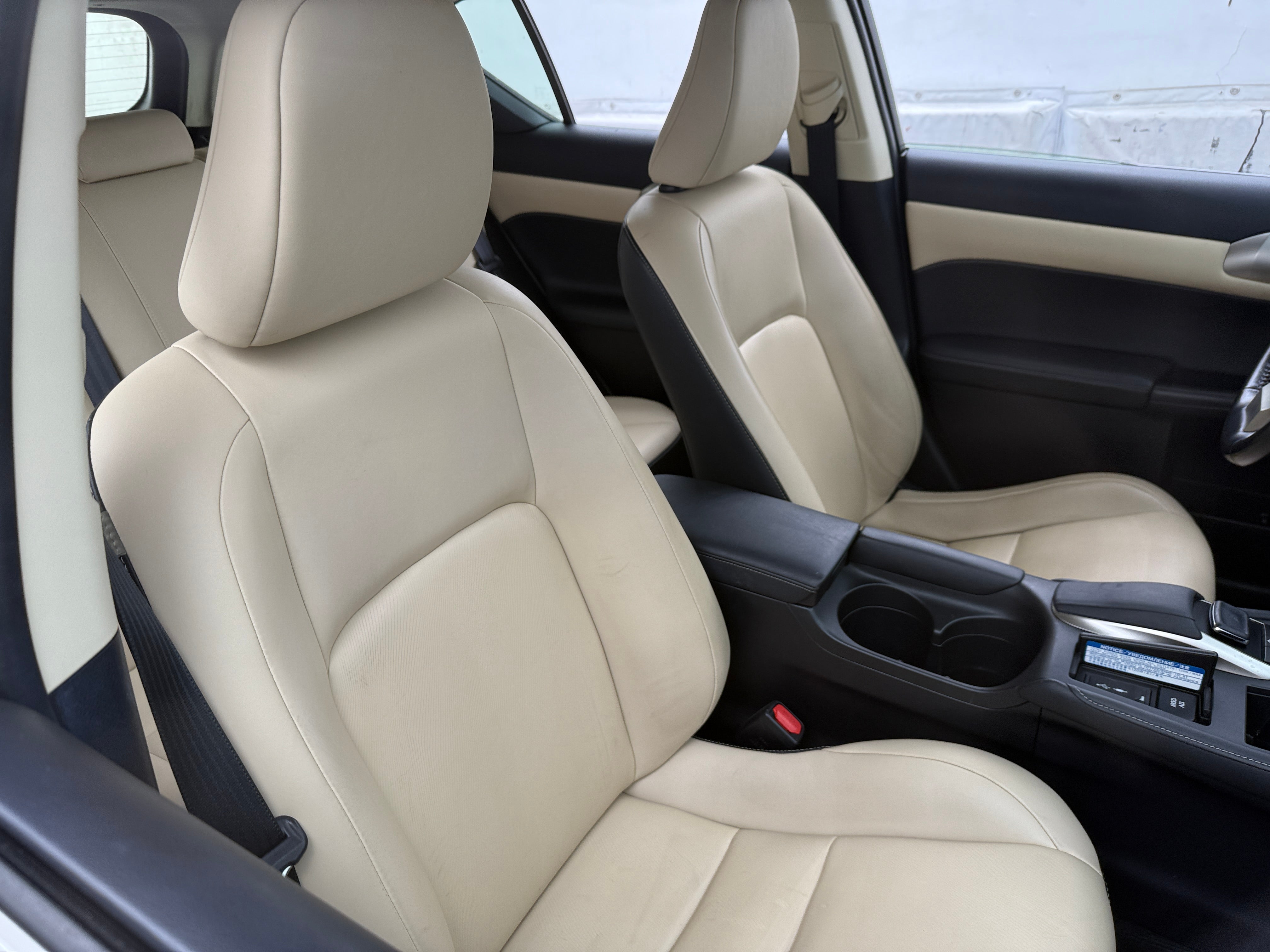 2016 Lexus CT 200h 2