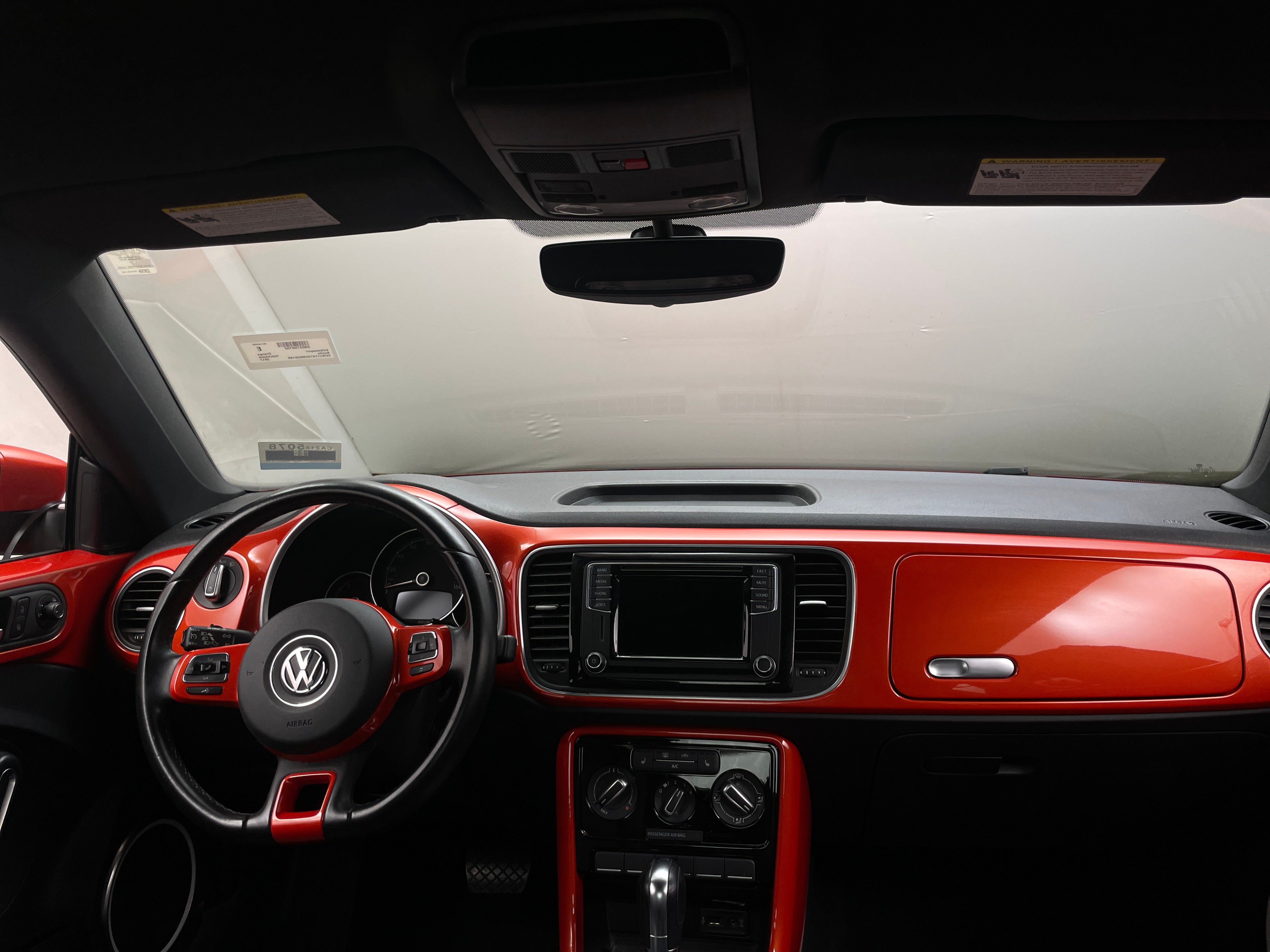 2017 Volkswagen Beetle SE 2