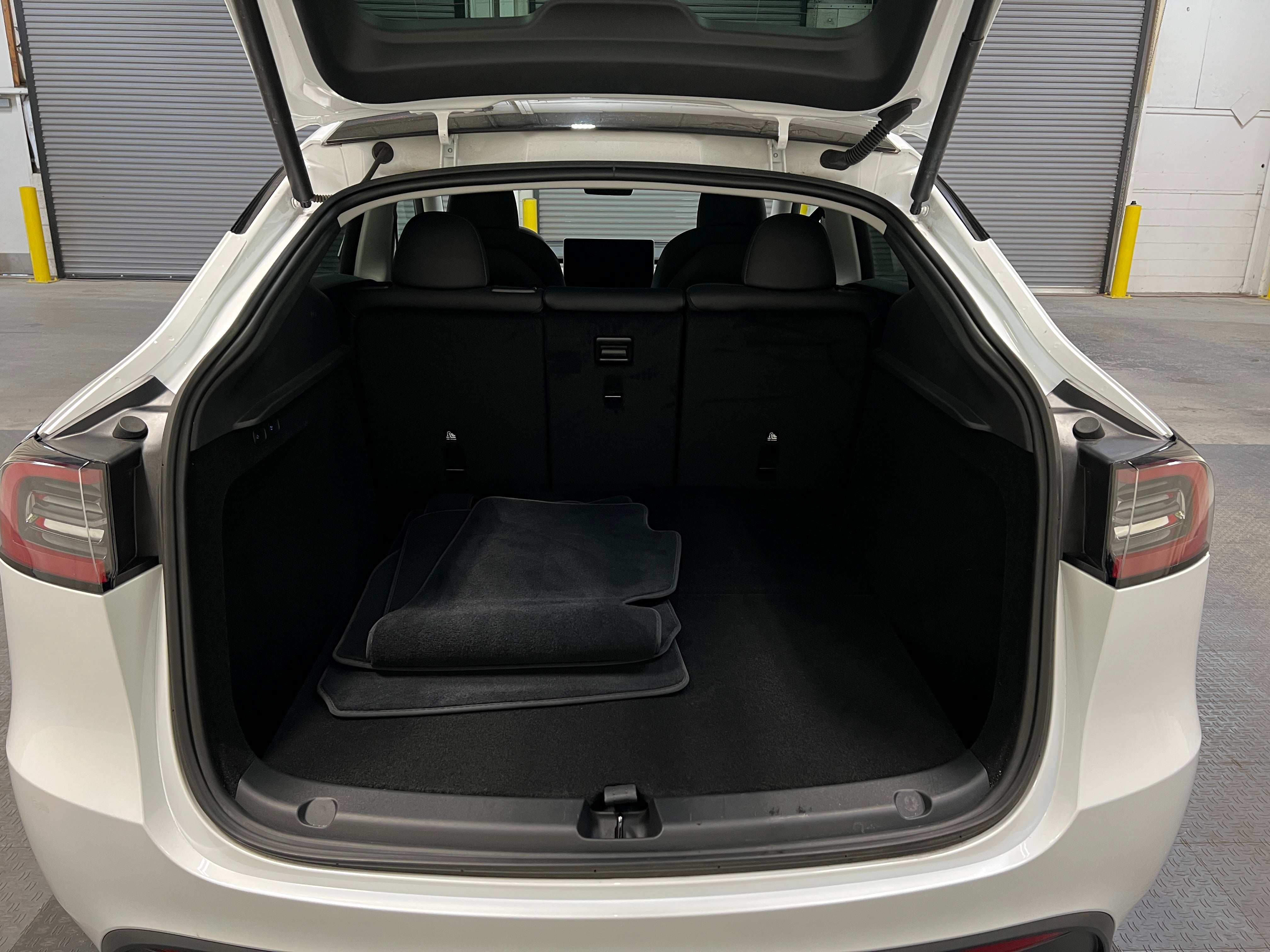 2024 Tesla Model Y Long Range 6