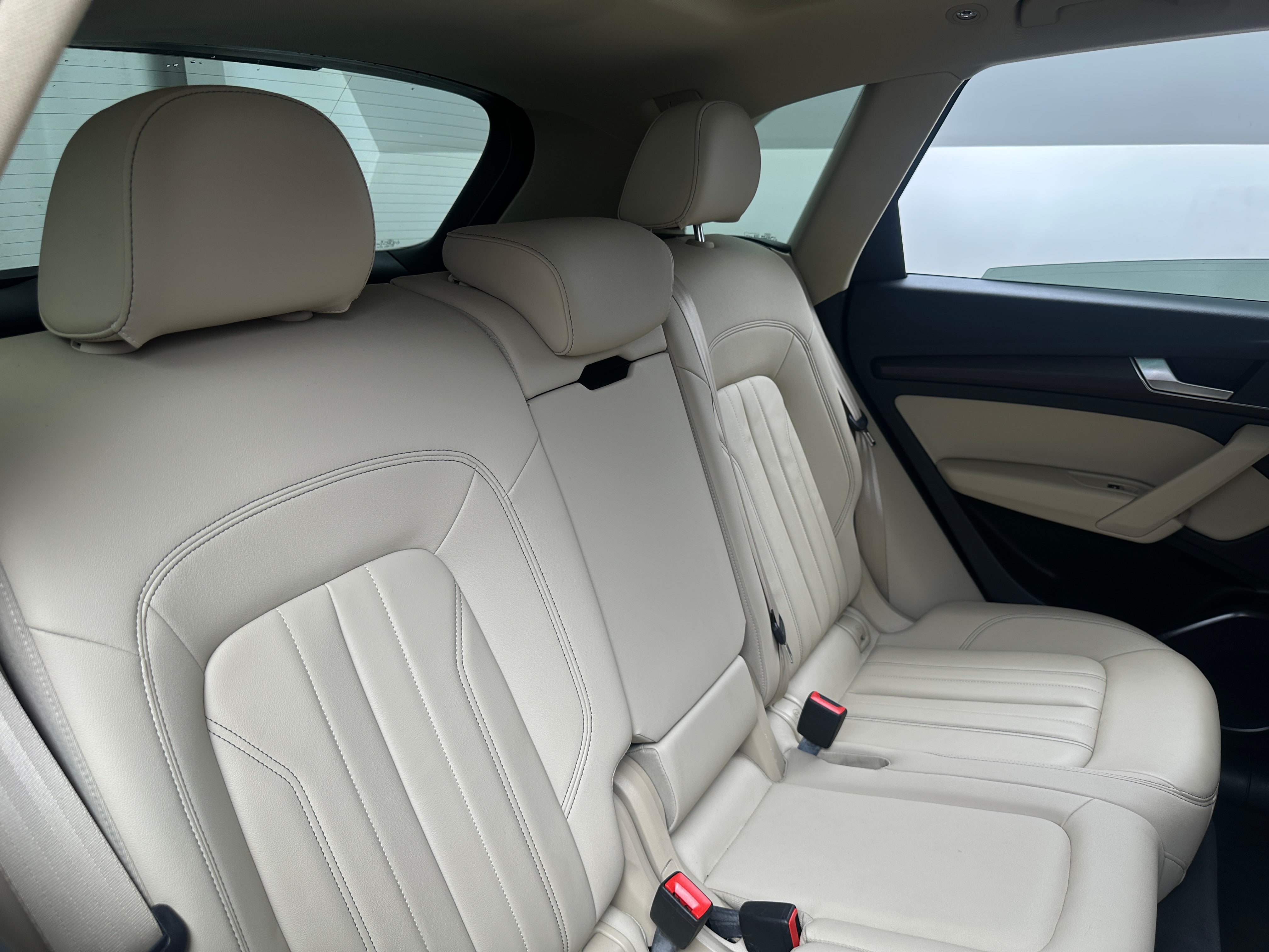 2022 Audi Q5 e Premium 5