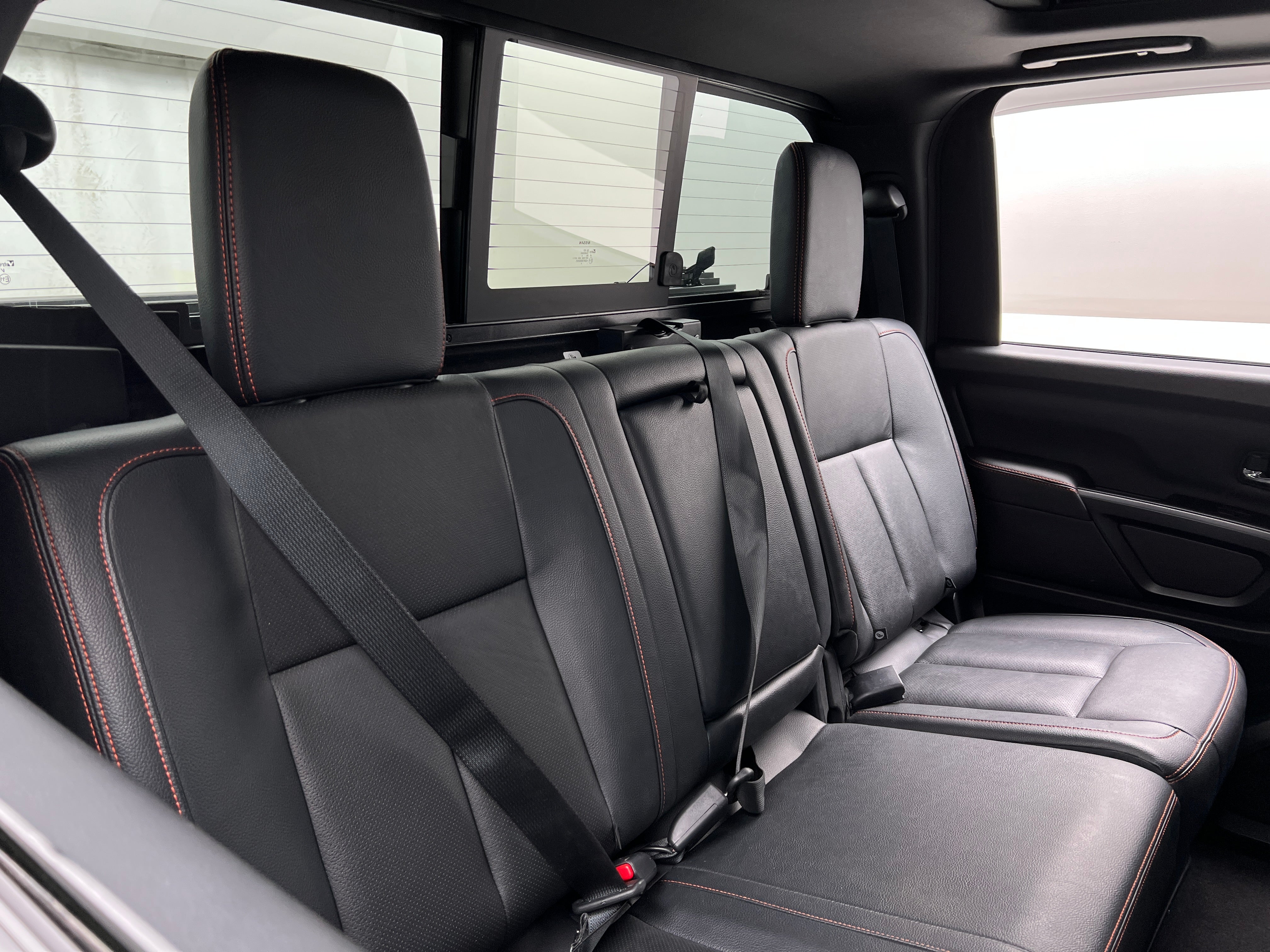2023 Nissan Titan PRO-4X 6