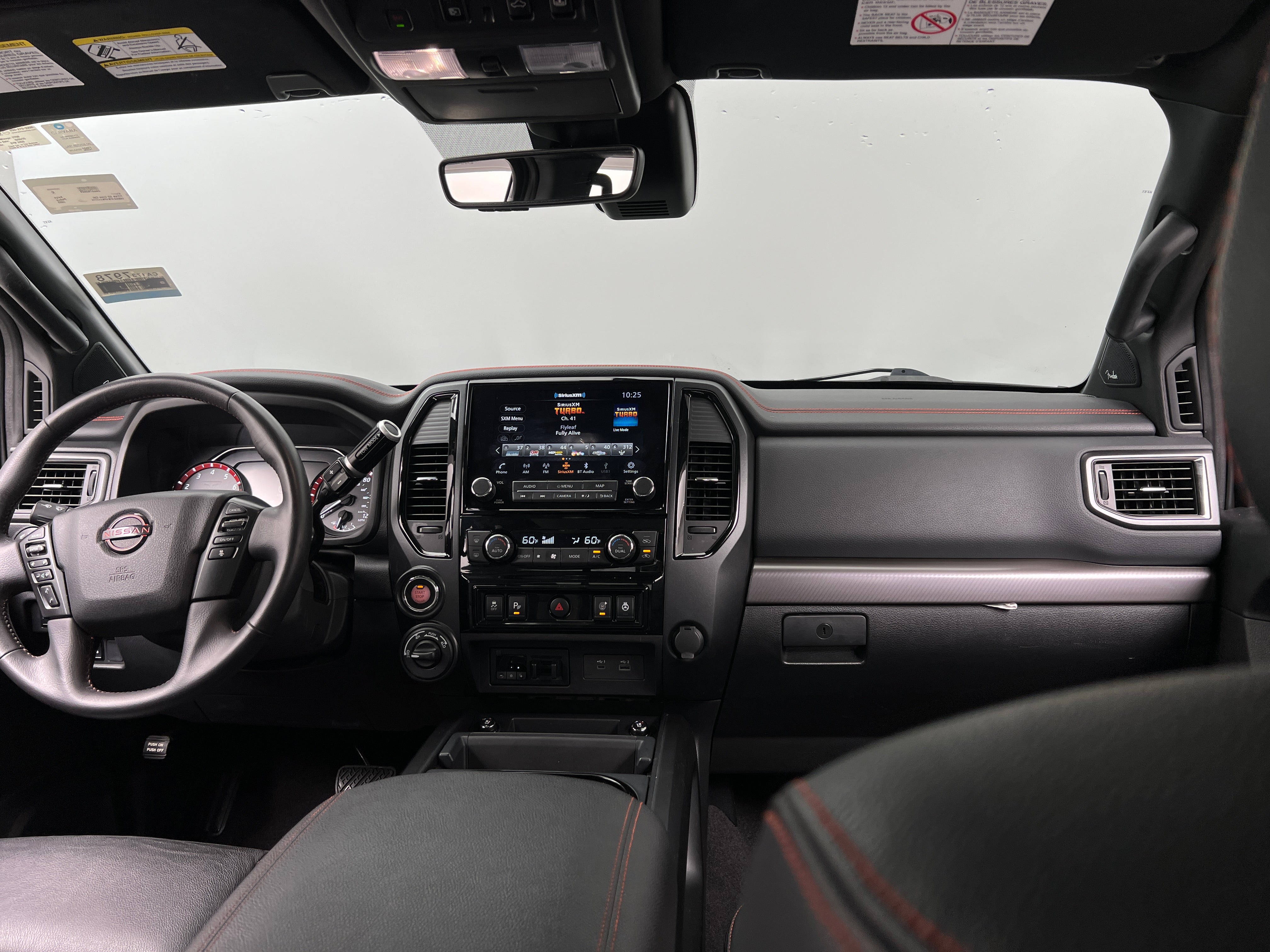 2023 Nissan Titan PRO-4X 3