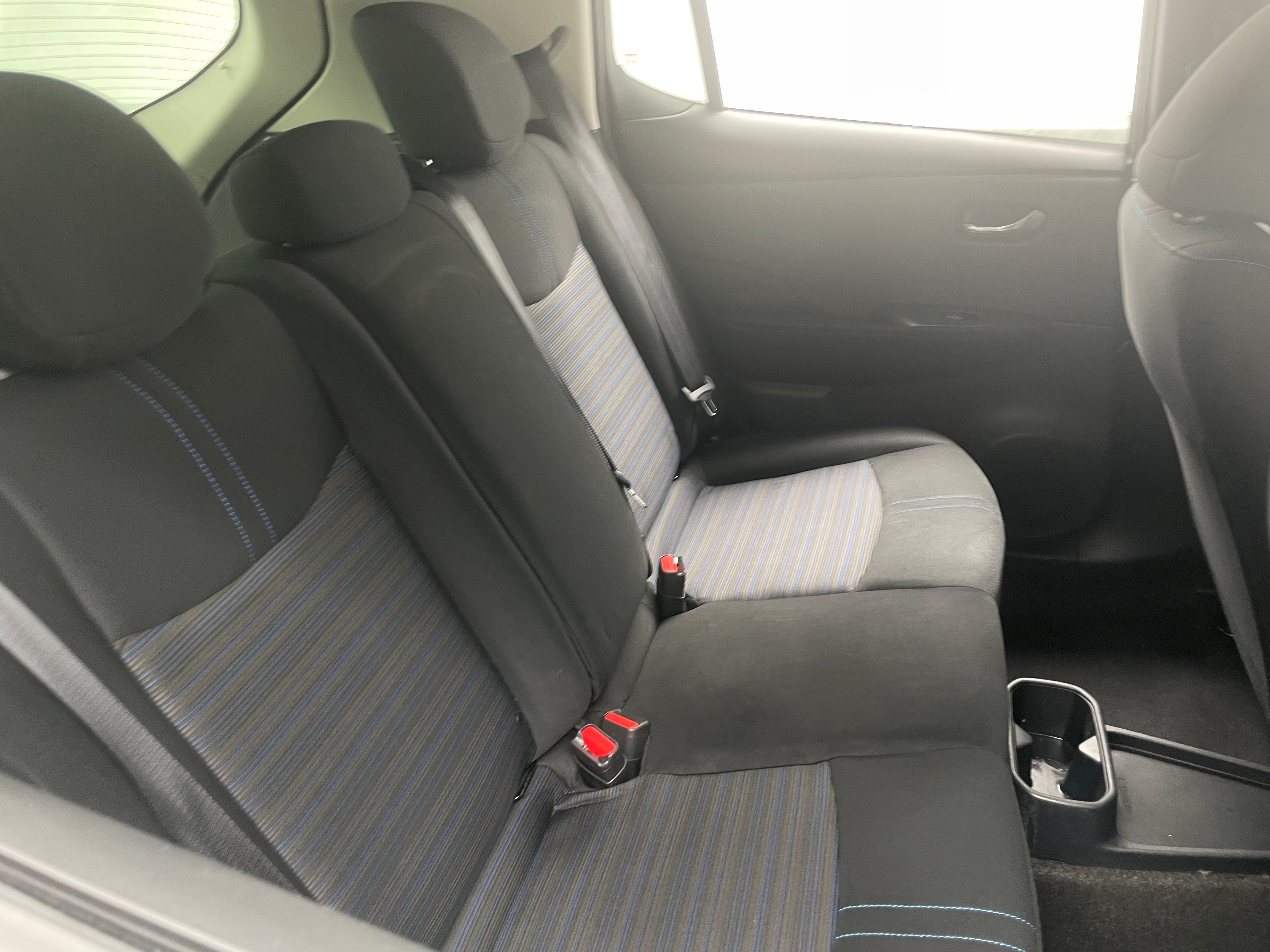 2024 Nissan Leaf S 6
