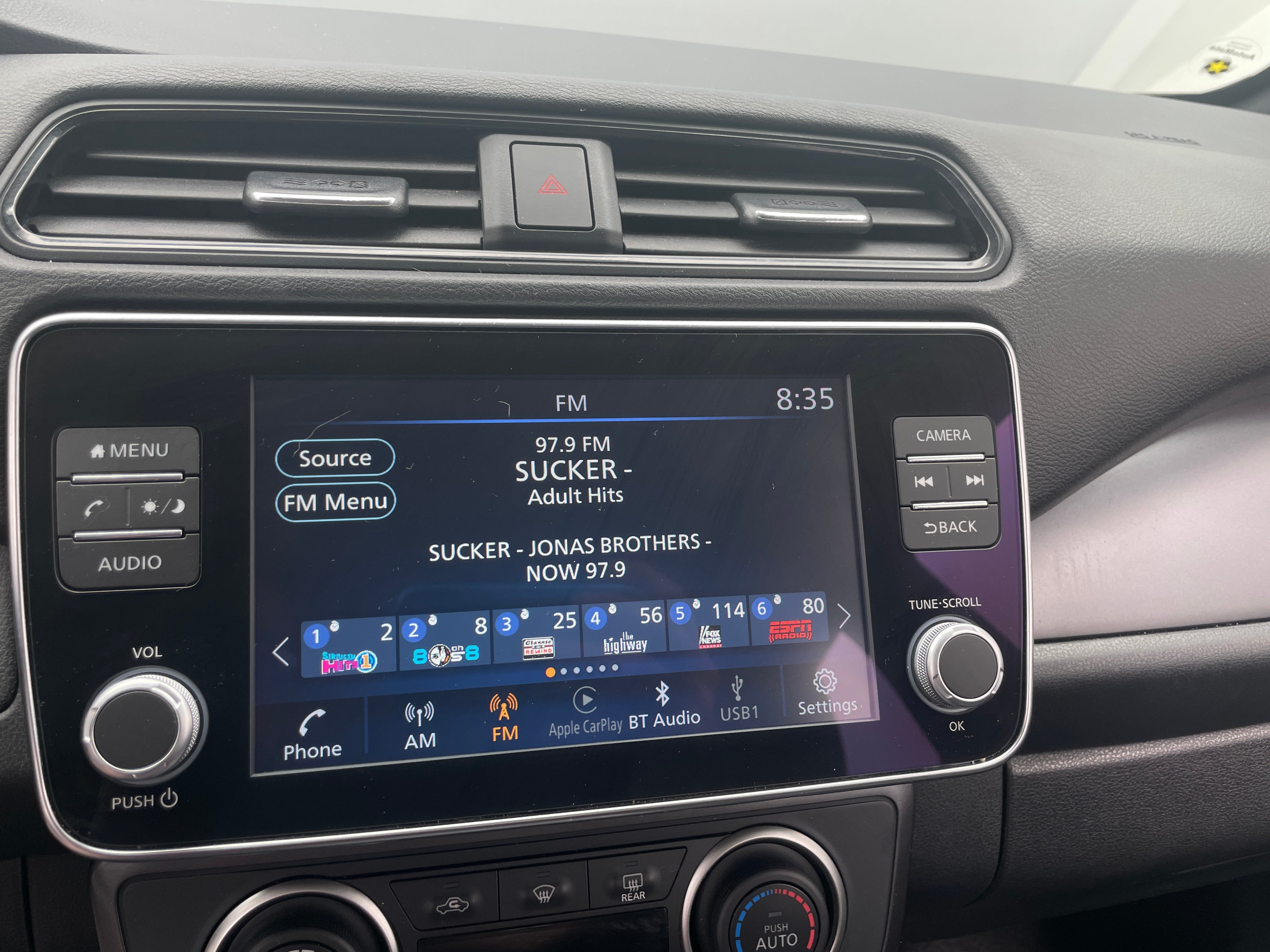 2024 Nissan Leaf S 4