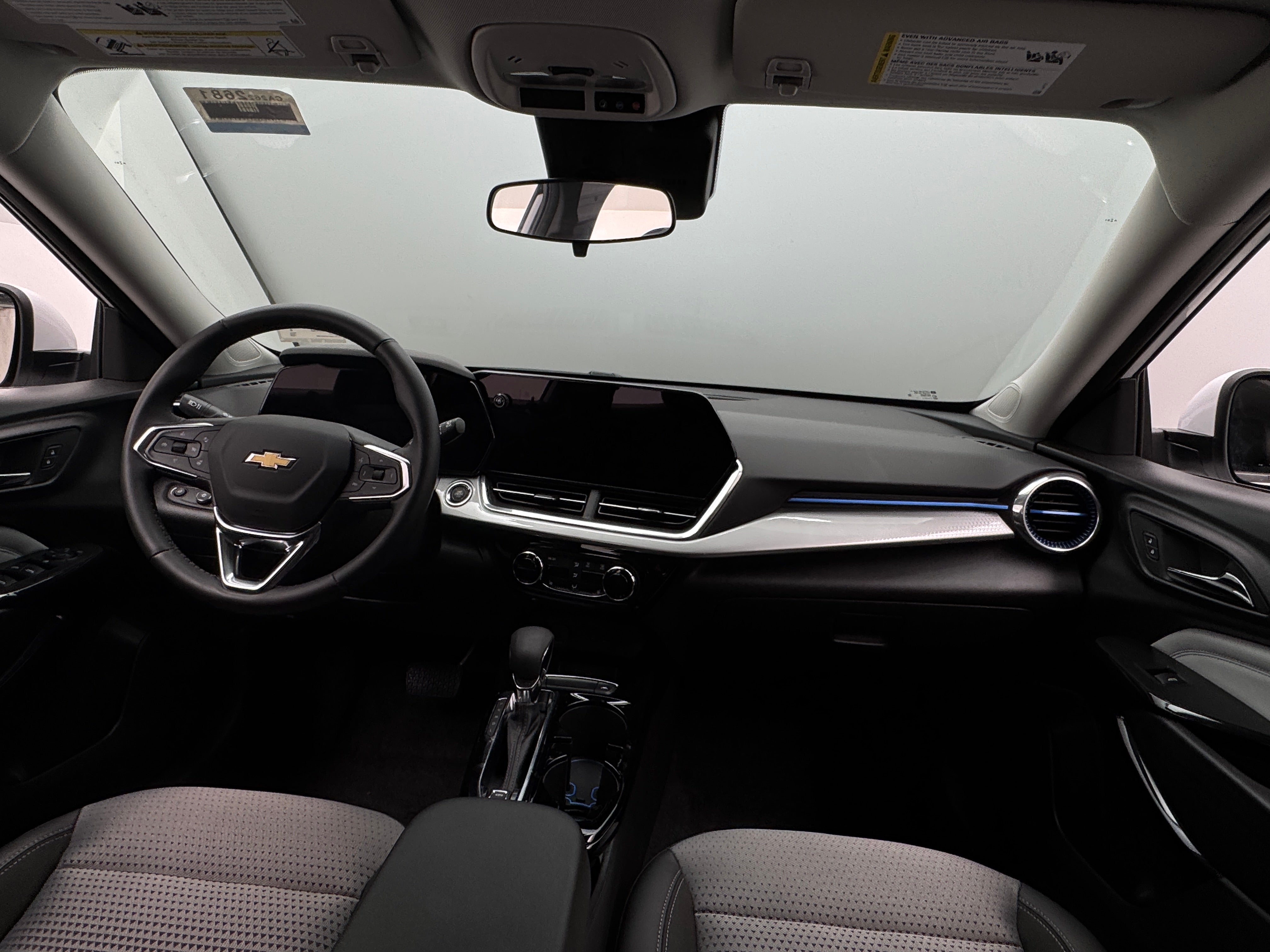 2025 Chevrolet Trax LT 3