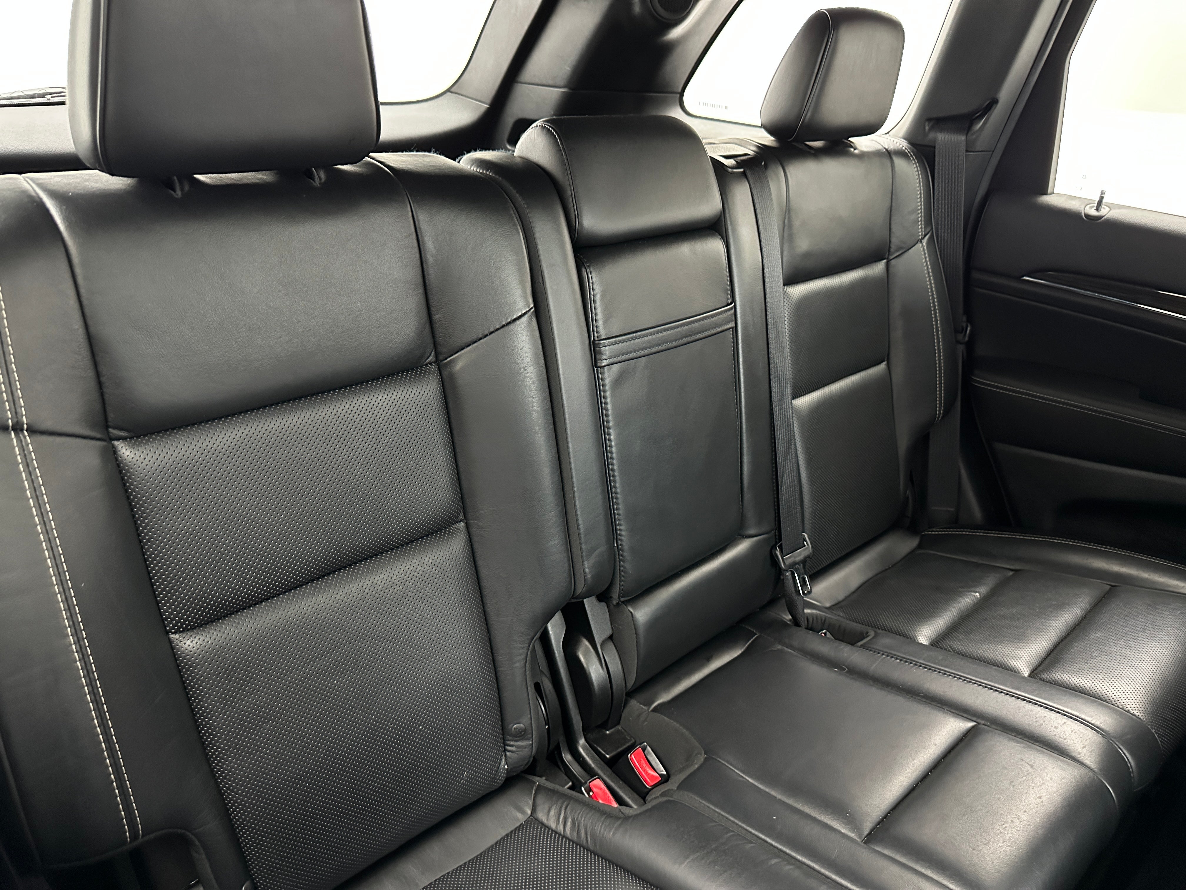 2014 Jeep Grand Cherokee Overland 5