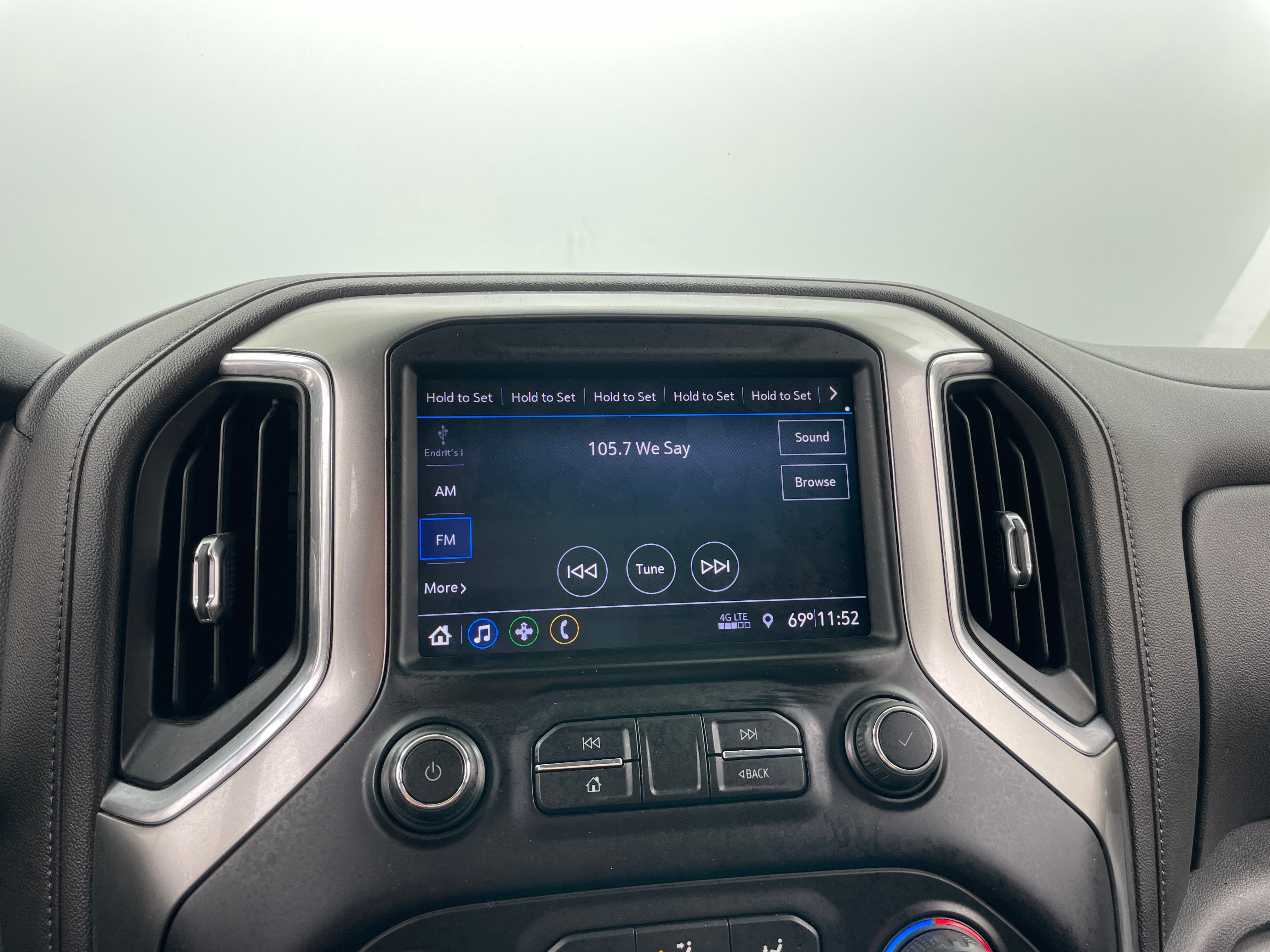 2019 Chevrolet Silverado 1500 LT 4