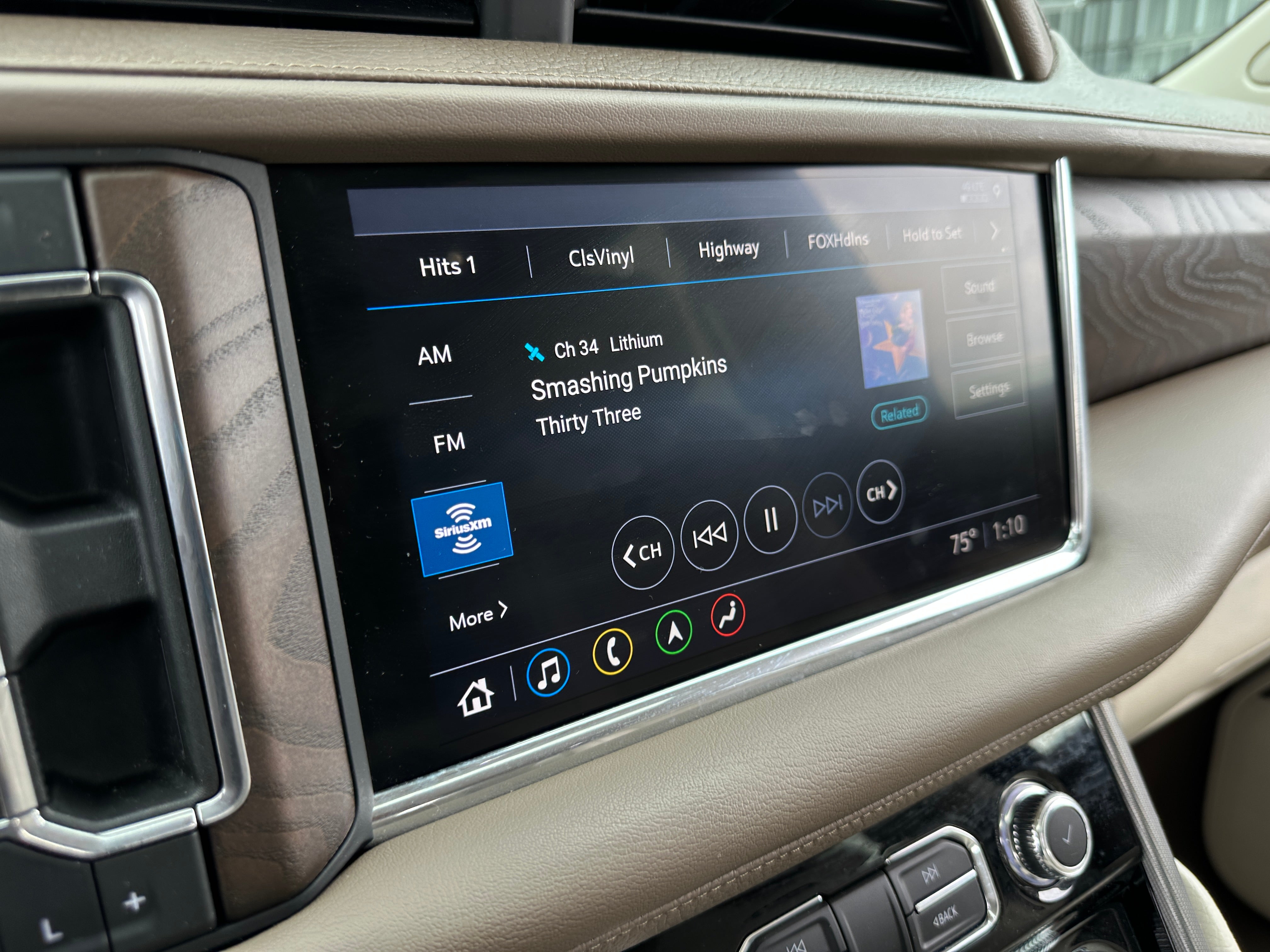 2021 GMC Yukon Denali 3