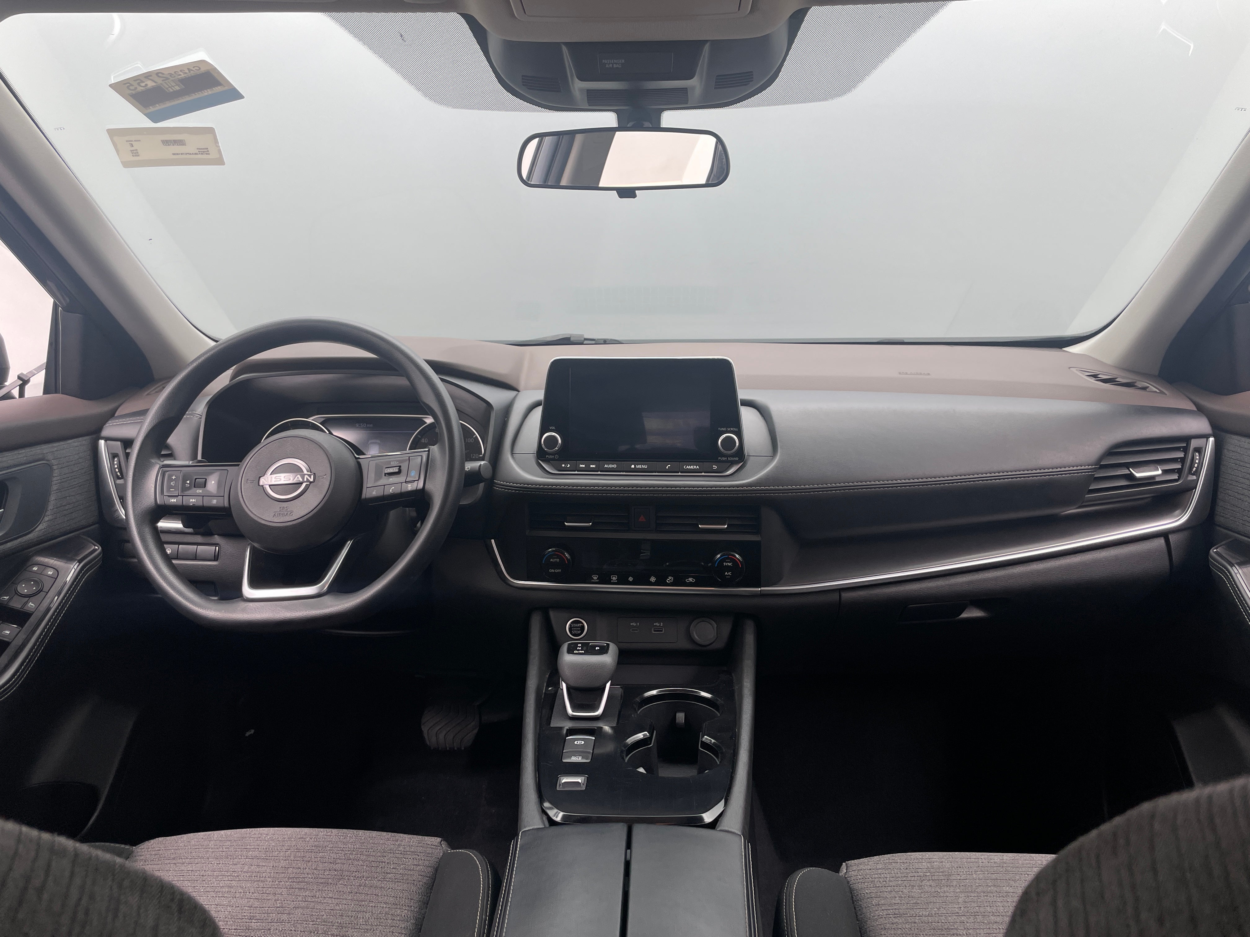2023 Nissan Rogue SV 3