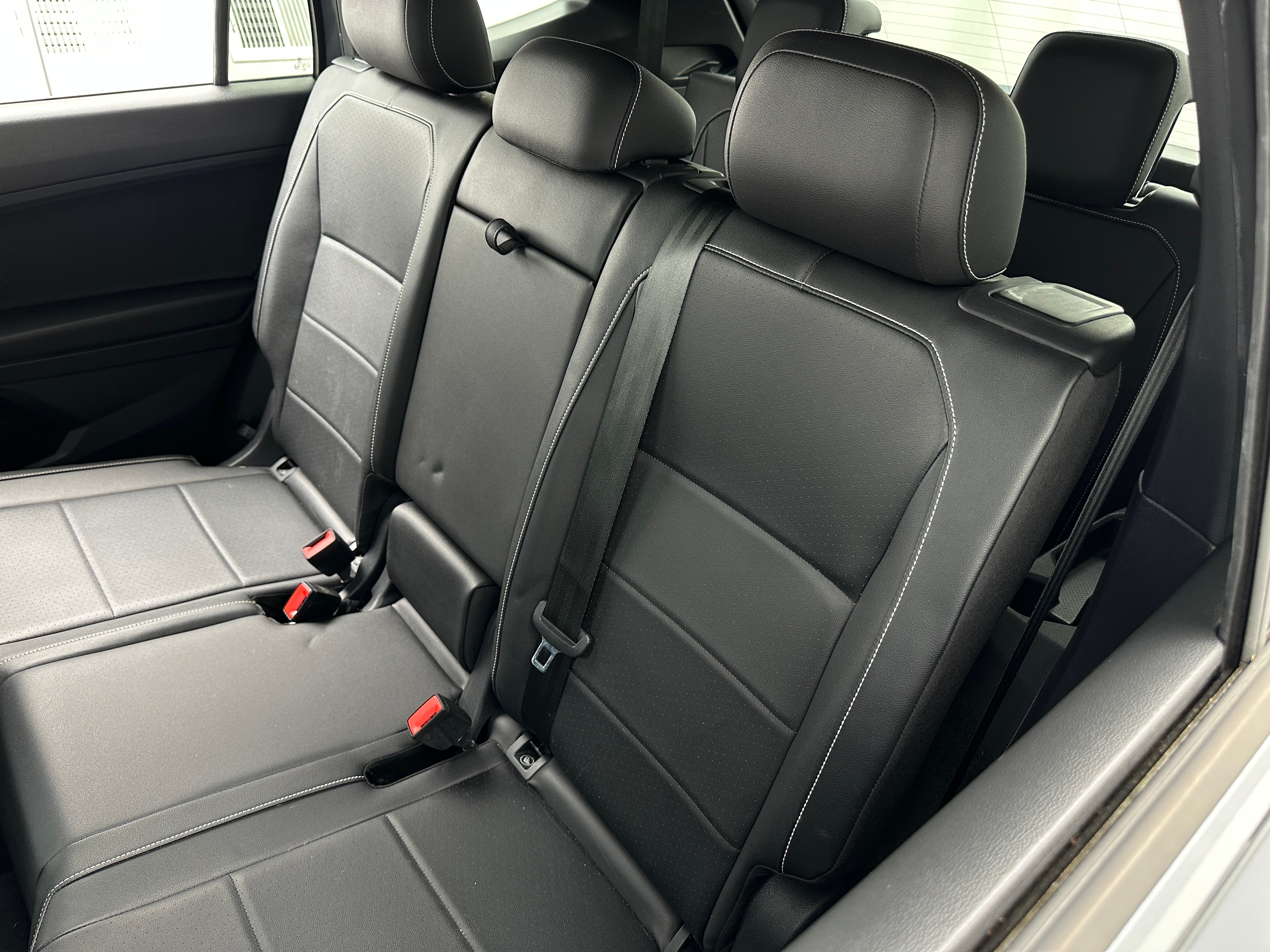 2021 Volkswagen Tiguan SE R-Line Black 5
