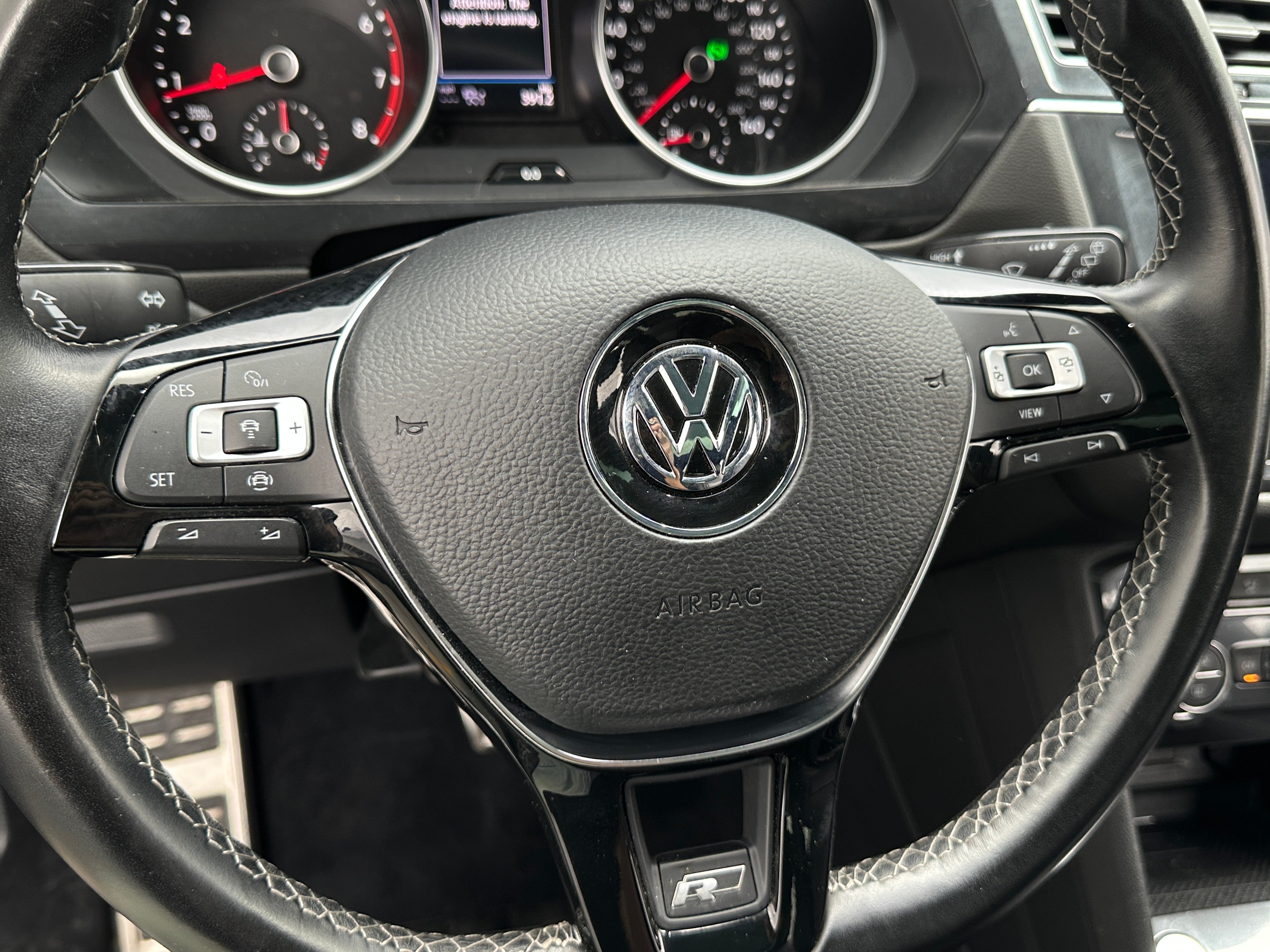 2021 Volkswagen Tiguan SE R-Line Black 4