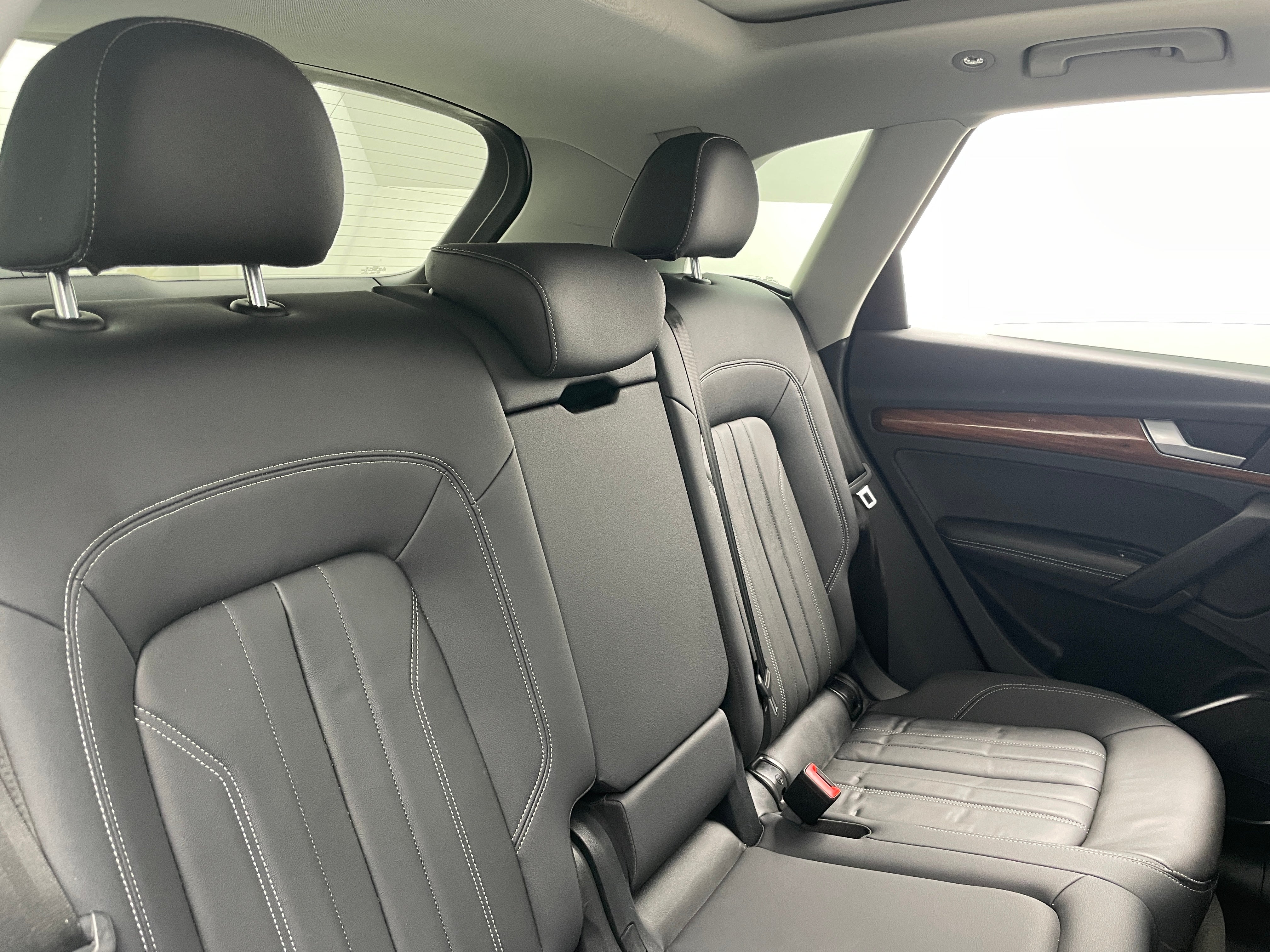 2022 Audi Q5 e Premium Plus 5