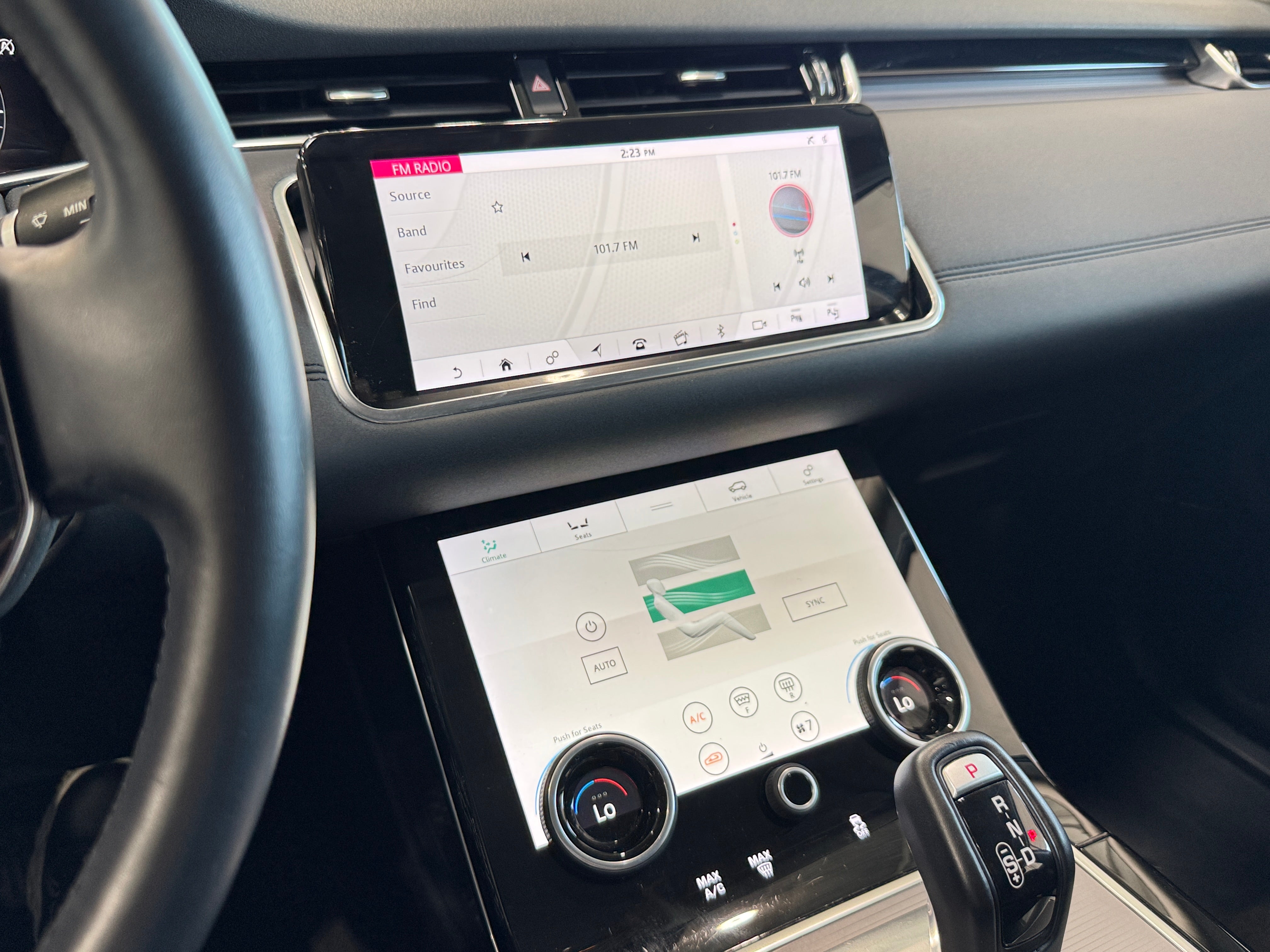 2020 Land Rover Range Rover Evoque SE 3