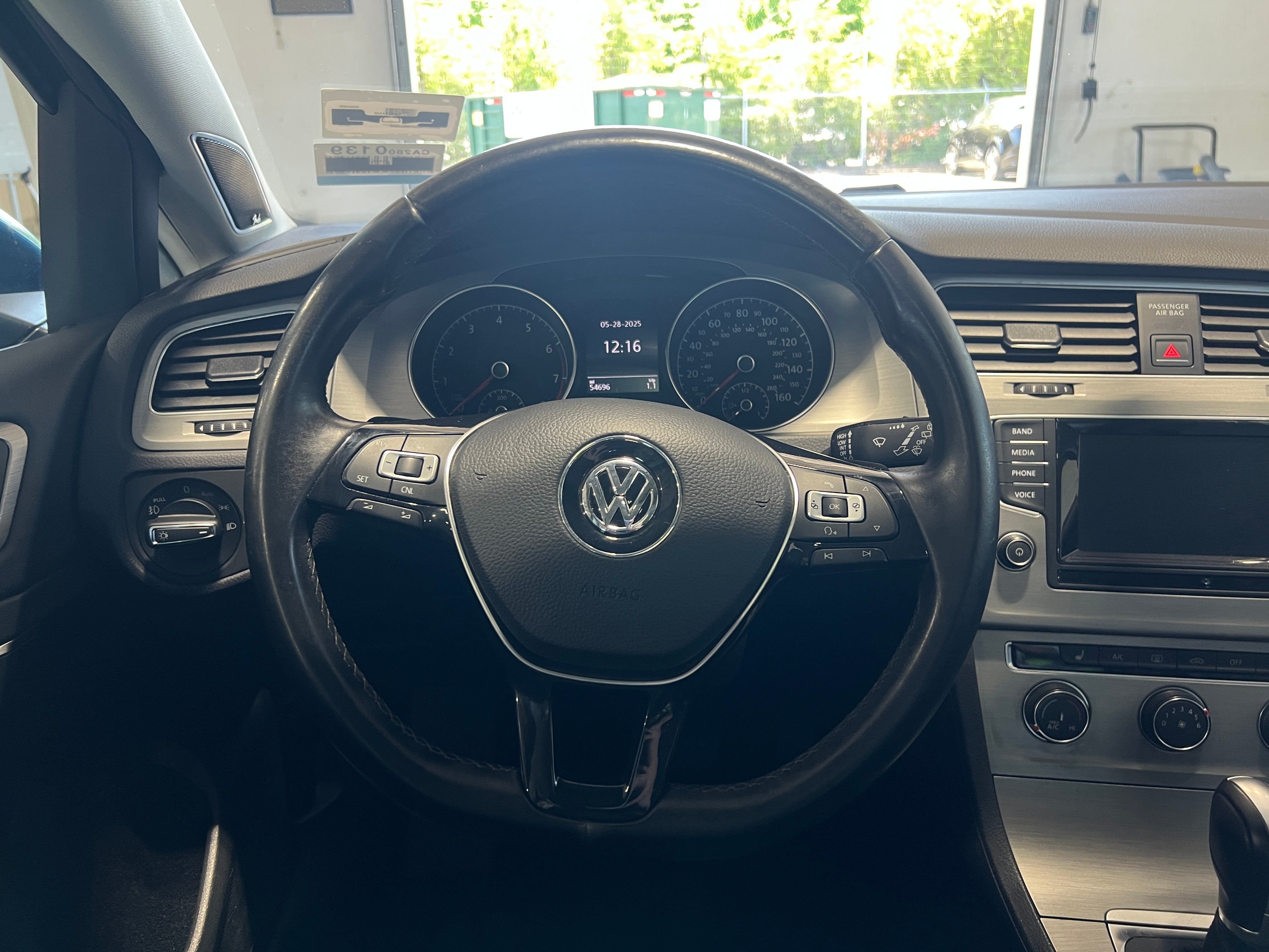 2015 Volkswagen Golf SE 4
