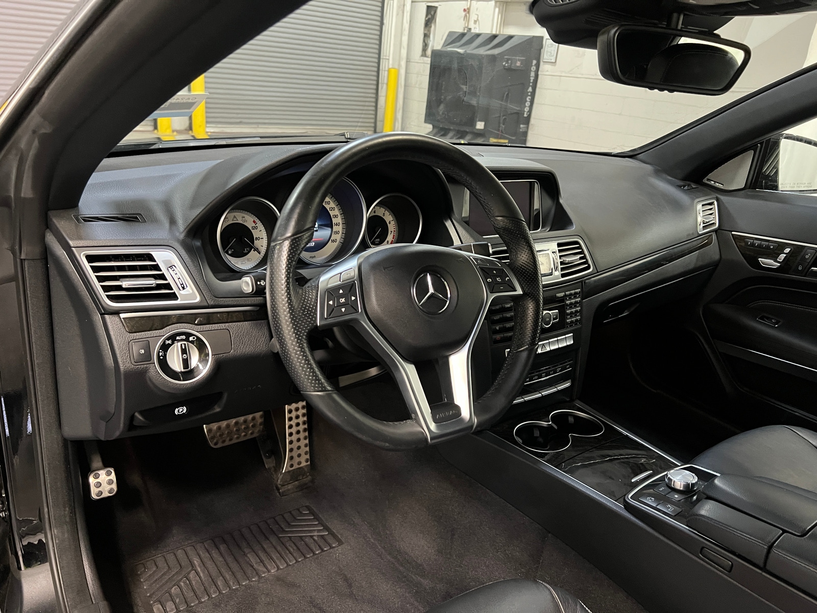 Thumbnail: 2015 Mercedes-Benz E-Class - 2