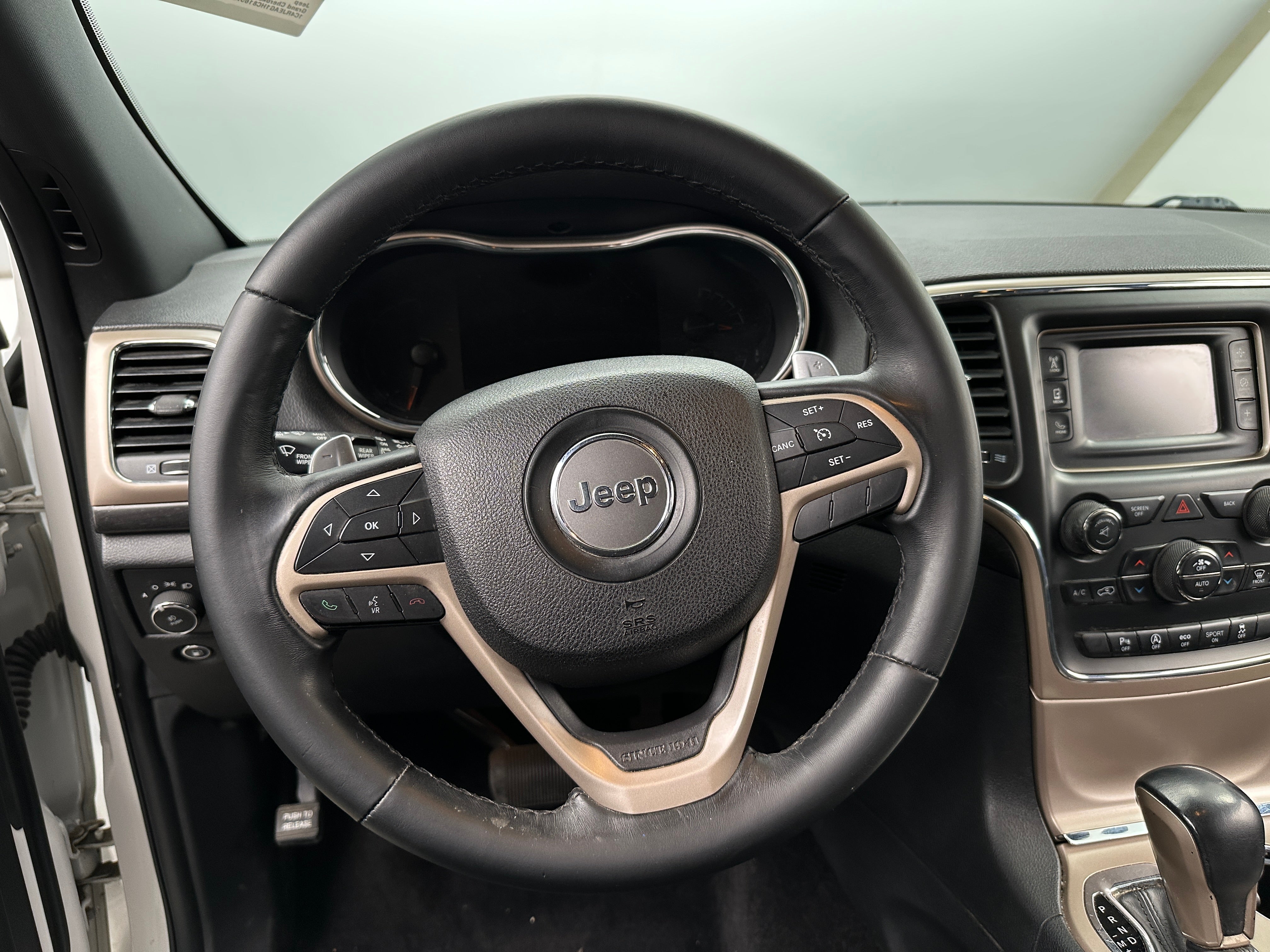2017 Jeep Grand Cherokee Laredo 5