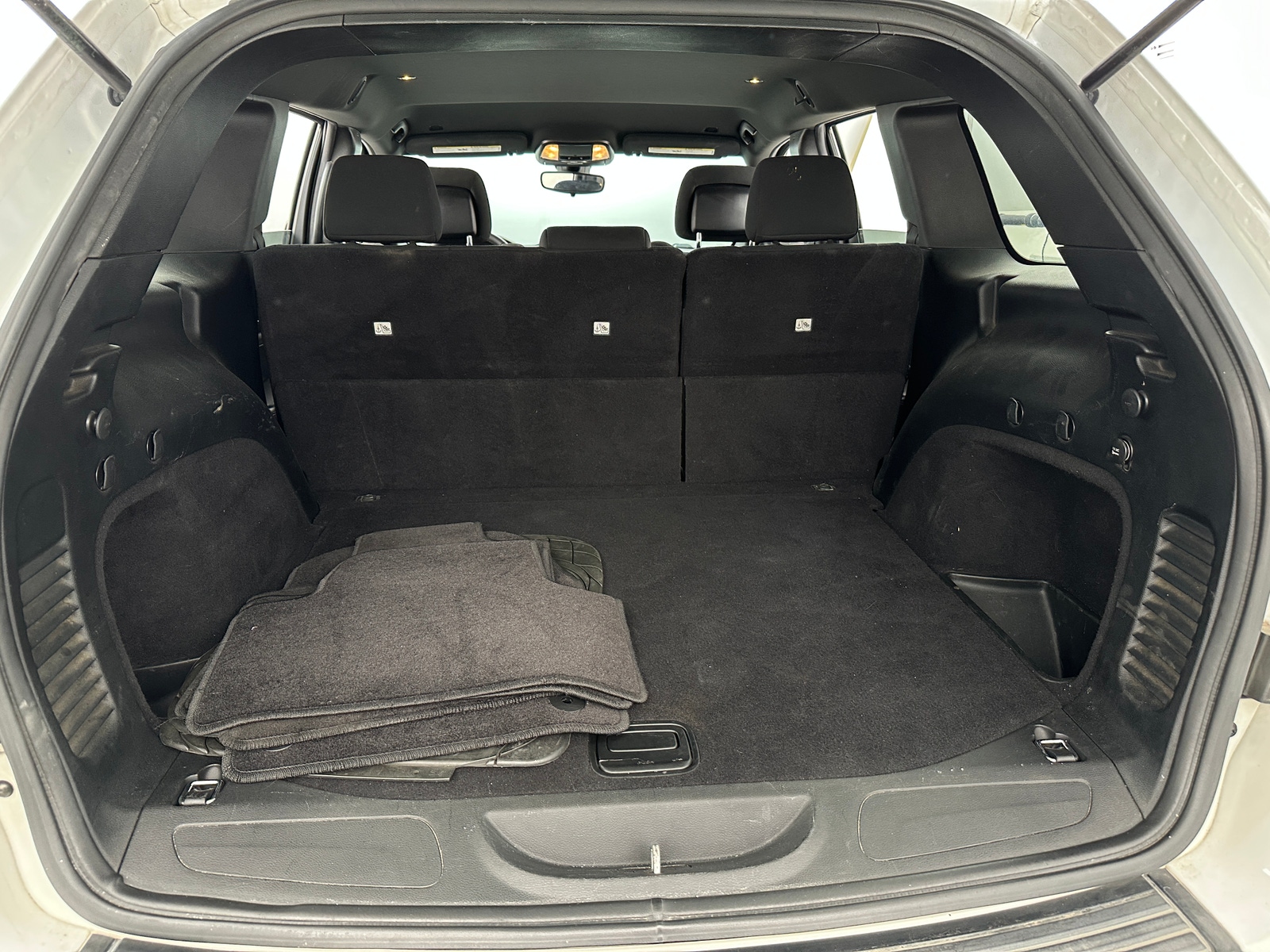 Thumbnail: 2017 Jeep Grand Cherokee - 7