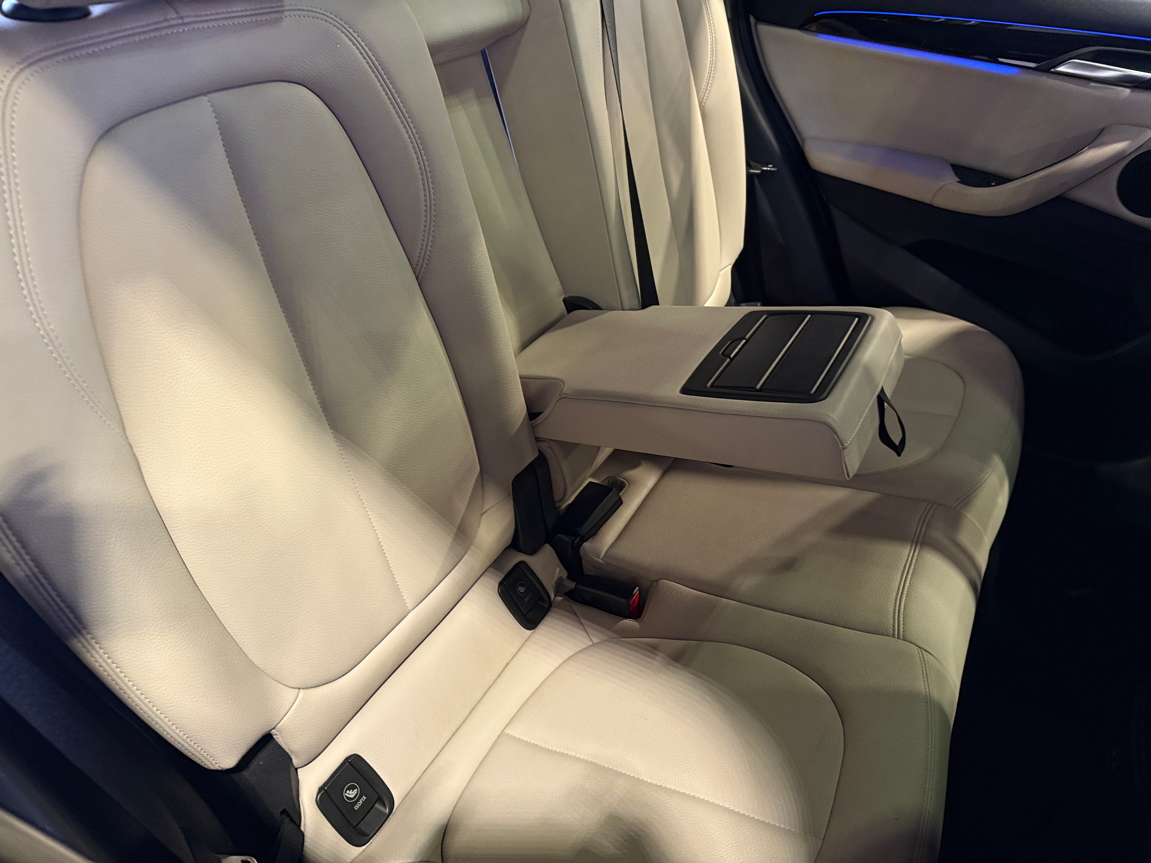 2022 BMW X1 xDrive28i 5