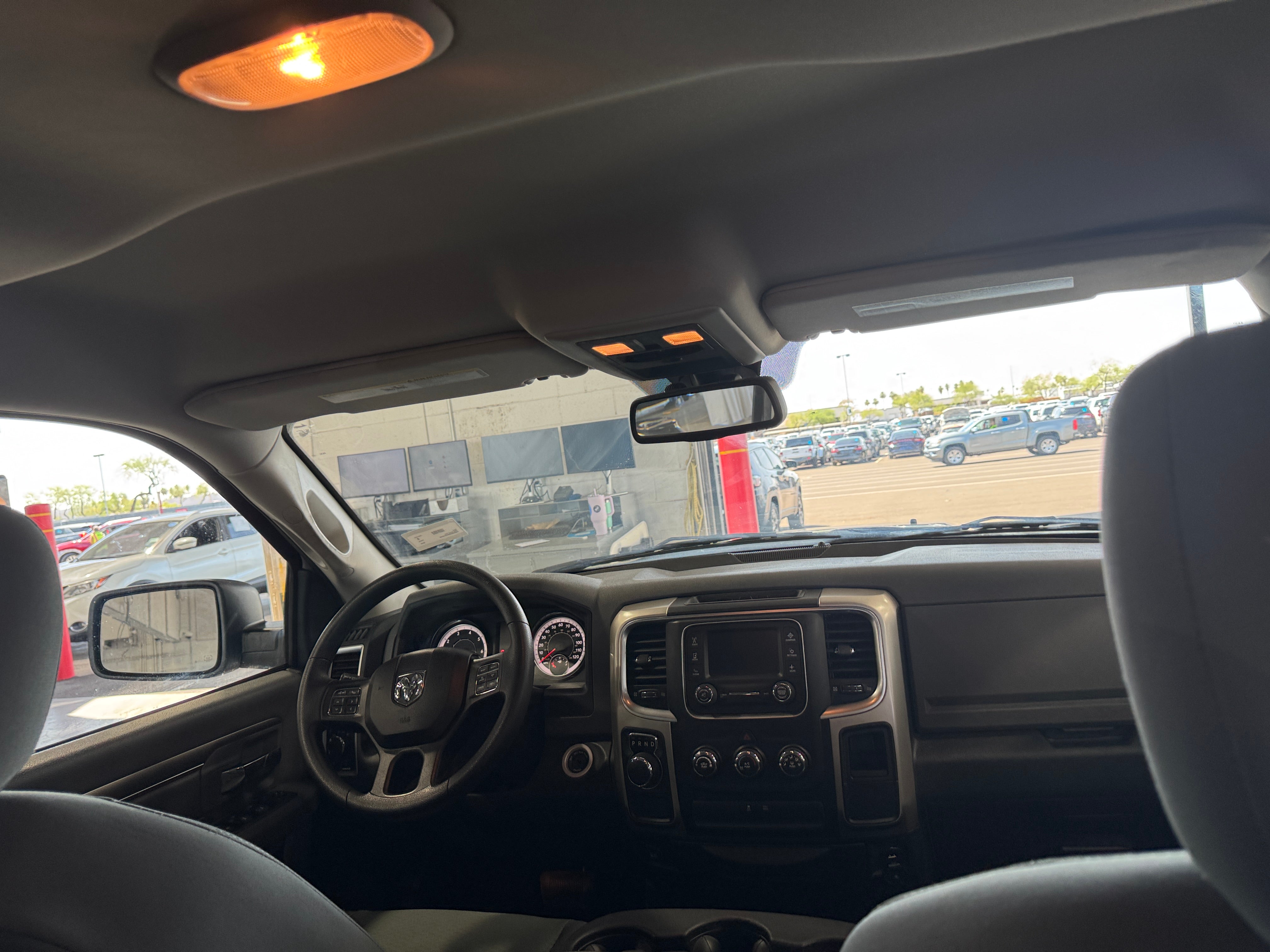 2016 RAM 1500 SLT 3
