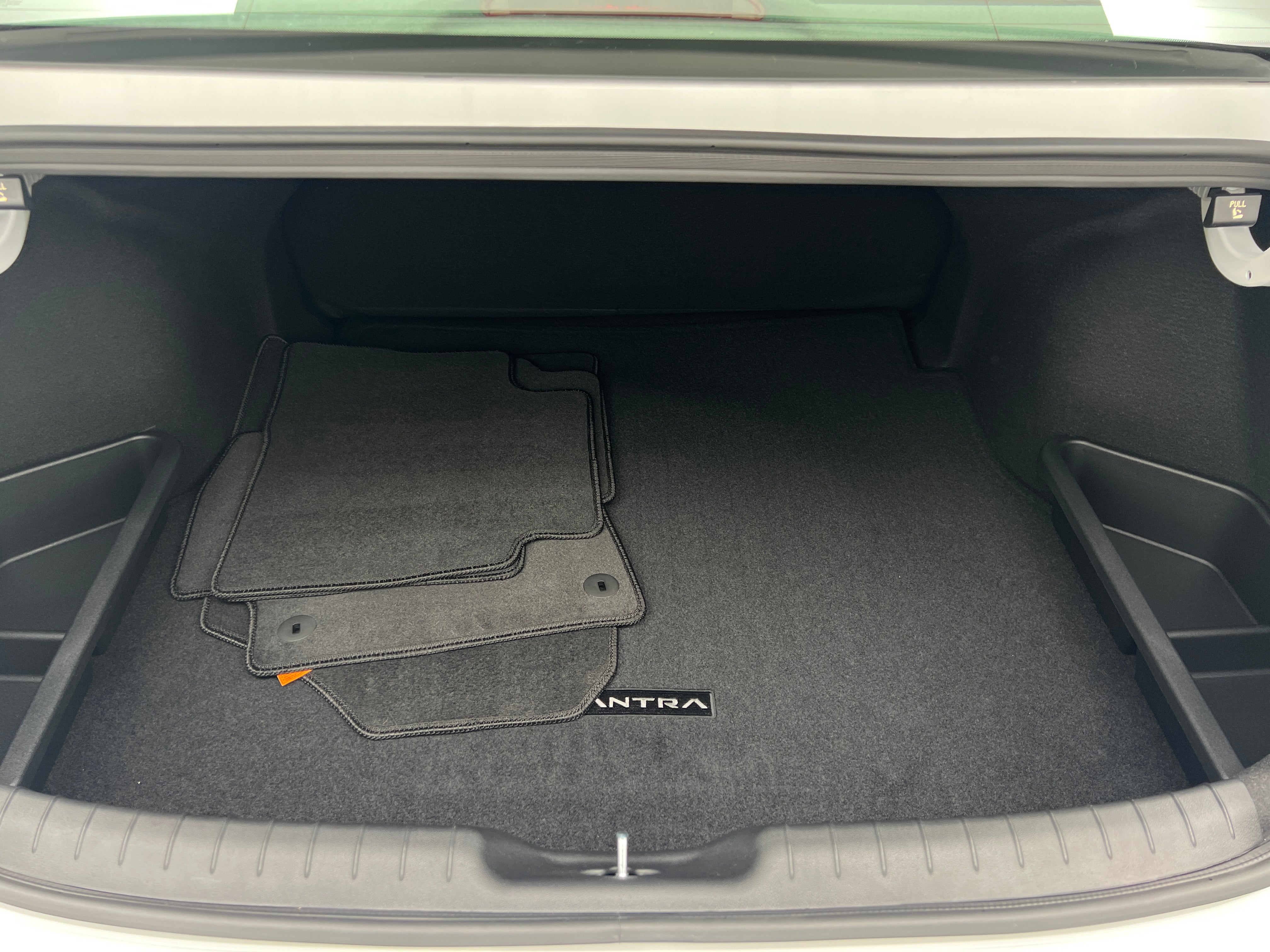 2025 Hyundai Elantra Blue 7