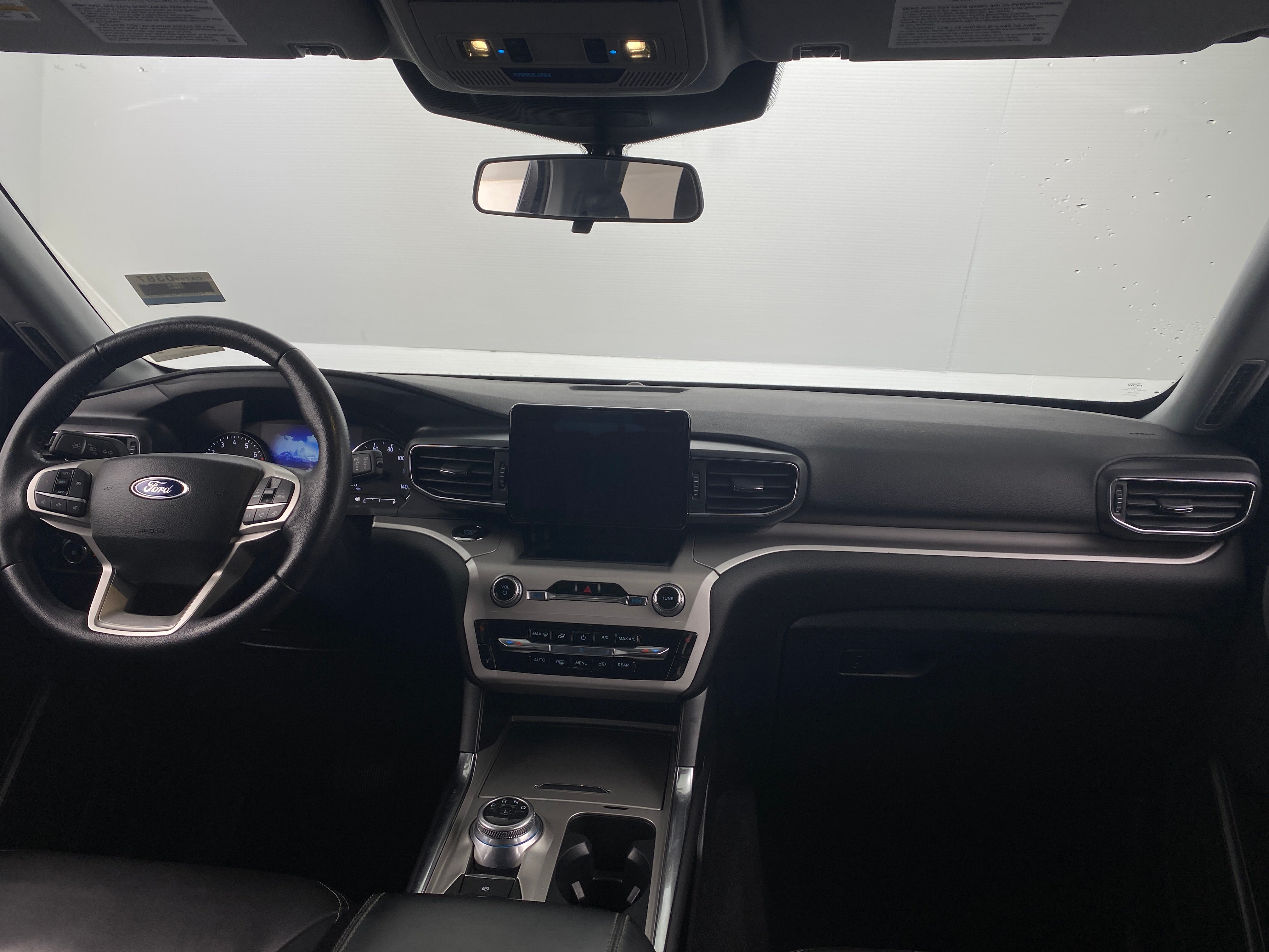 2023 Ford Explorer XLT 3