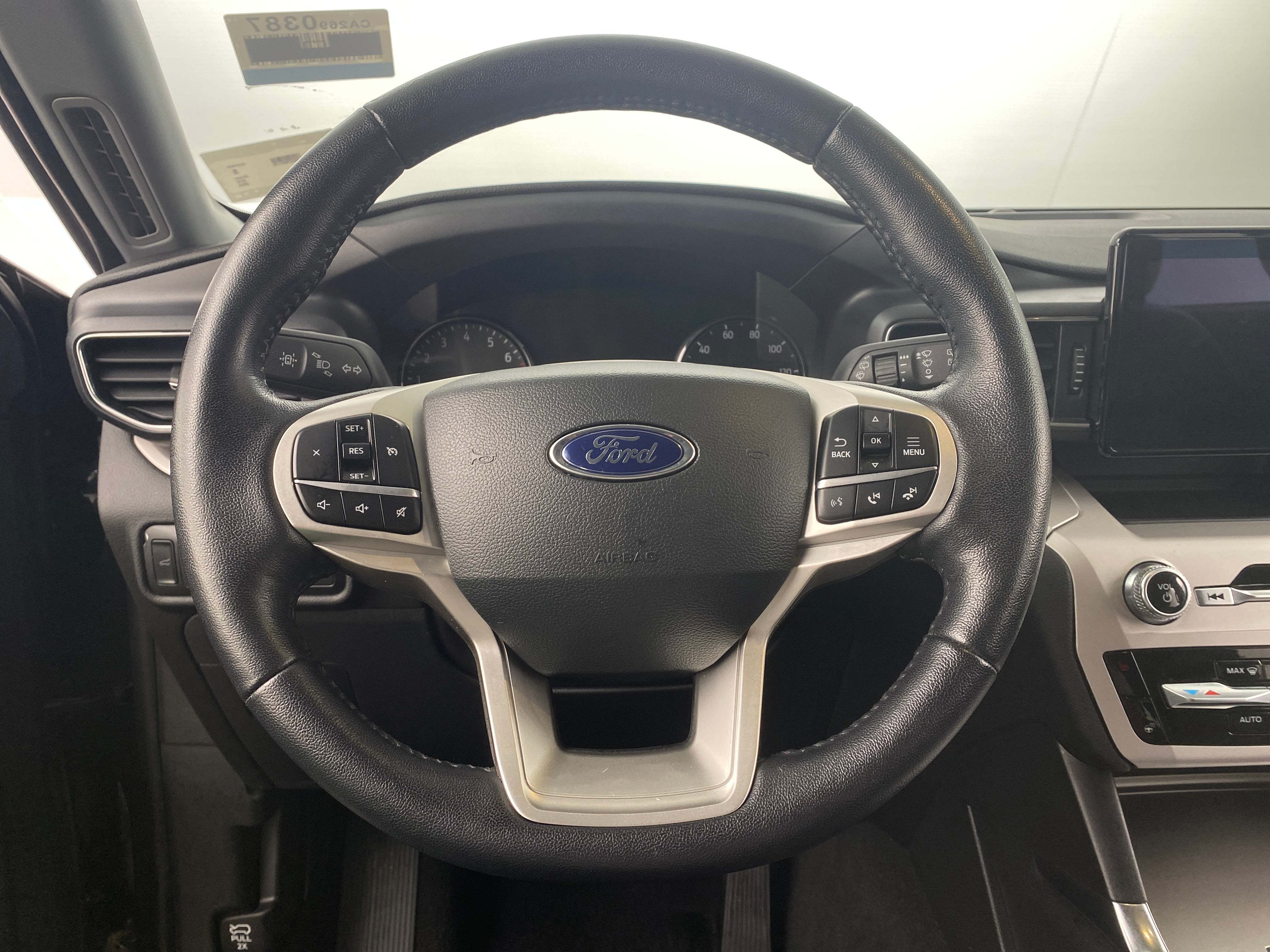 2023 Ford Explorer XLT 5