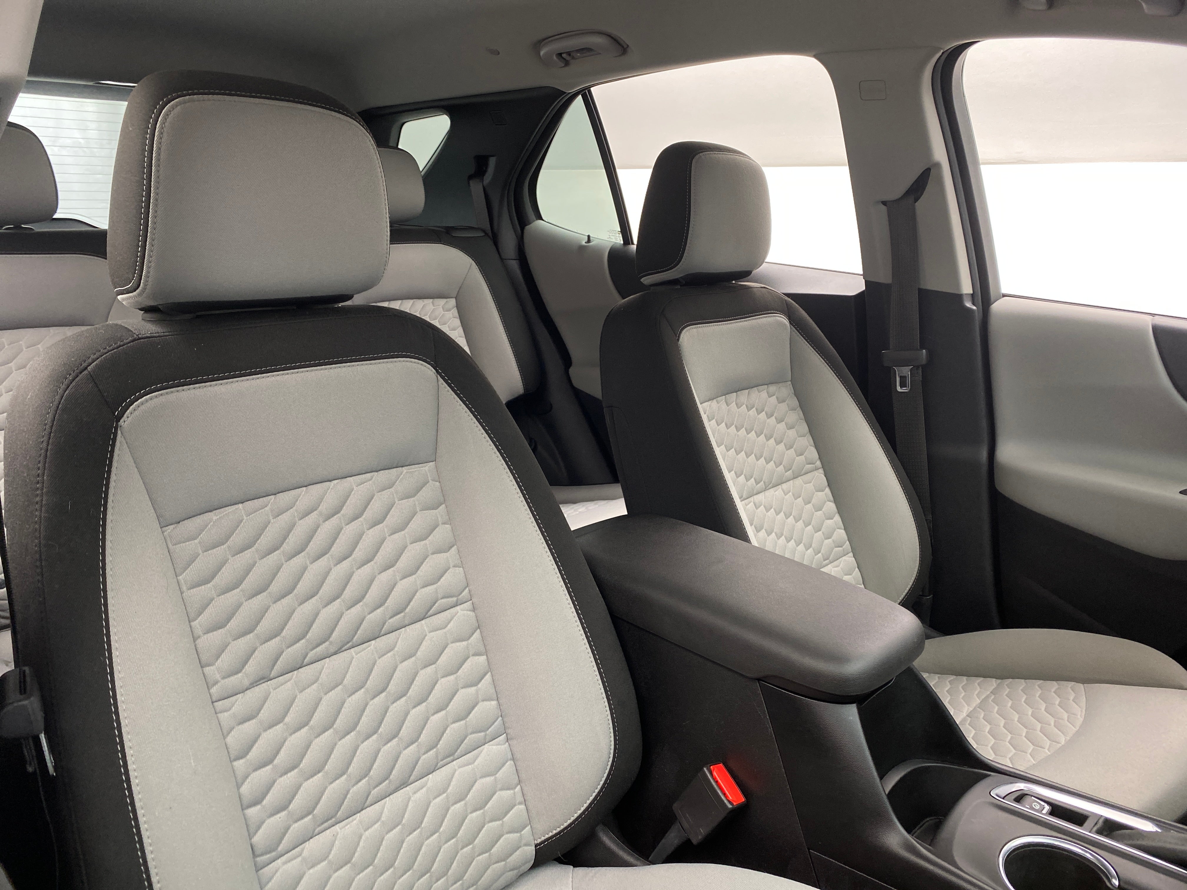 2018 Chevrolet Equinox LS 2