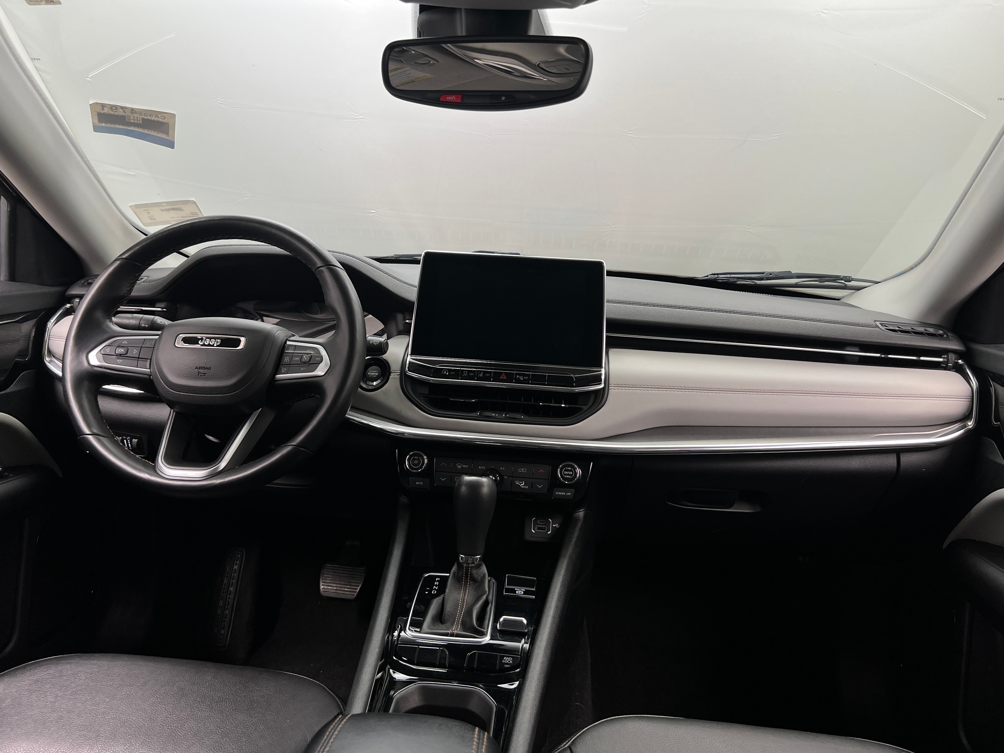 2022 Jeep Compass Limited 2