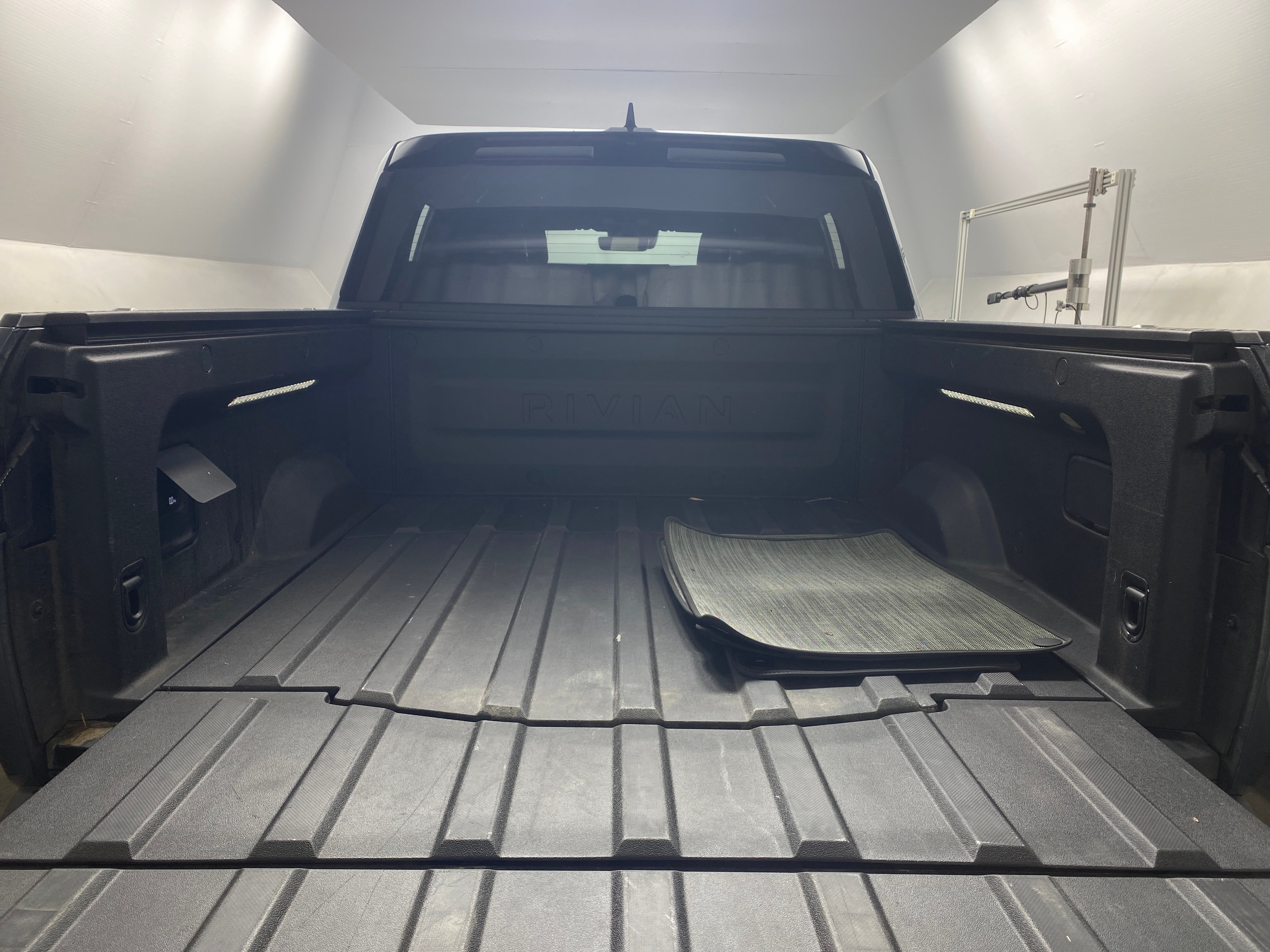 2022 Rivian R1T Adventure 6