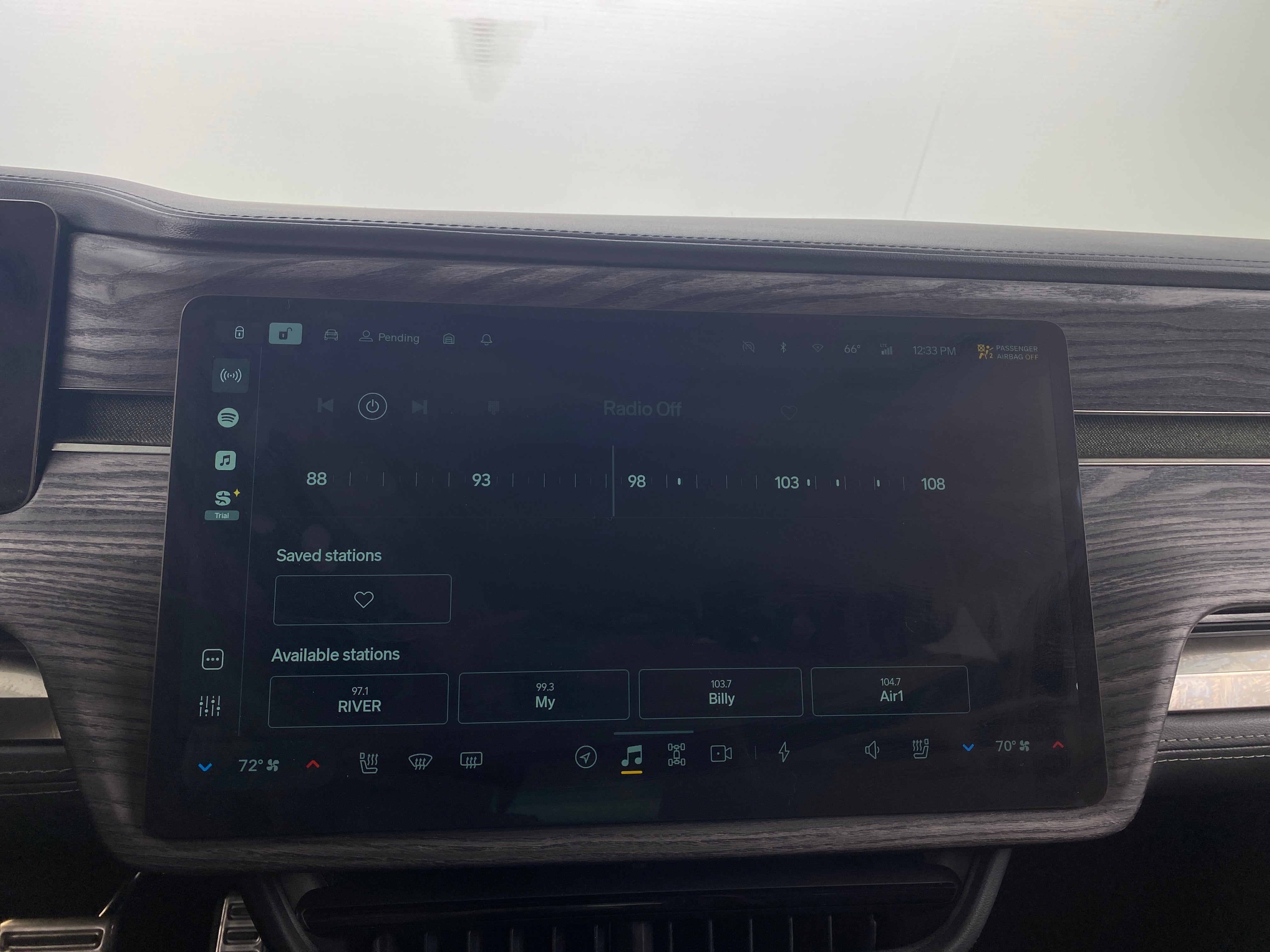 2022 Rivian R1T Adventure 3