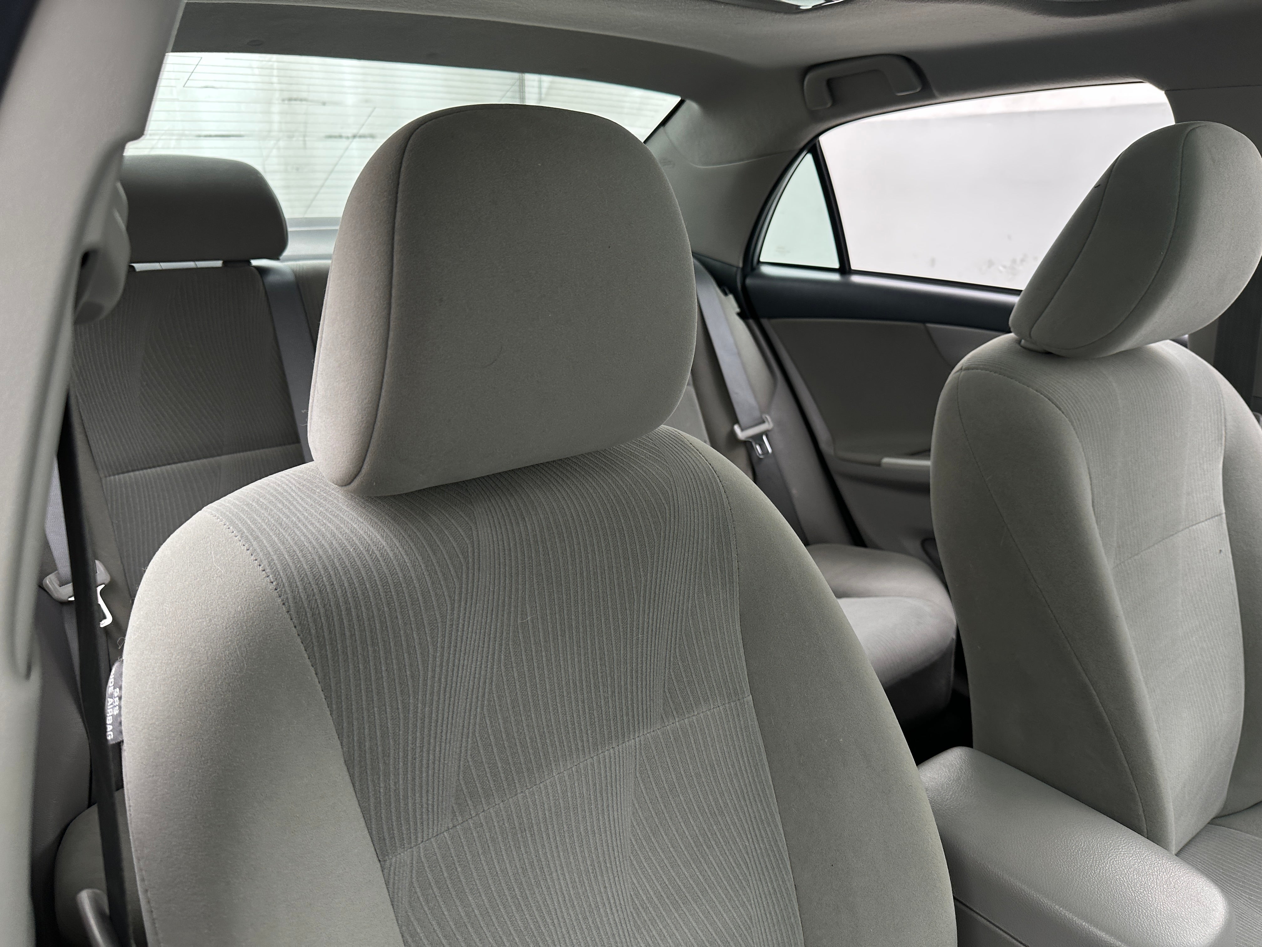 2011 Toyota Corolla LE 2