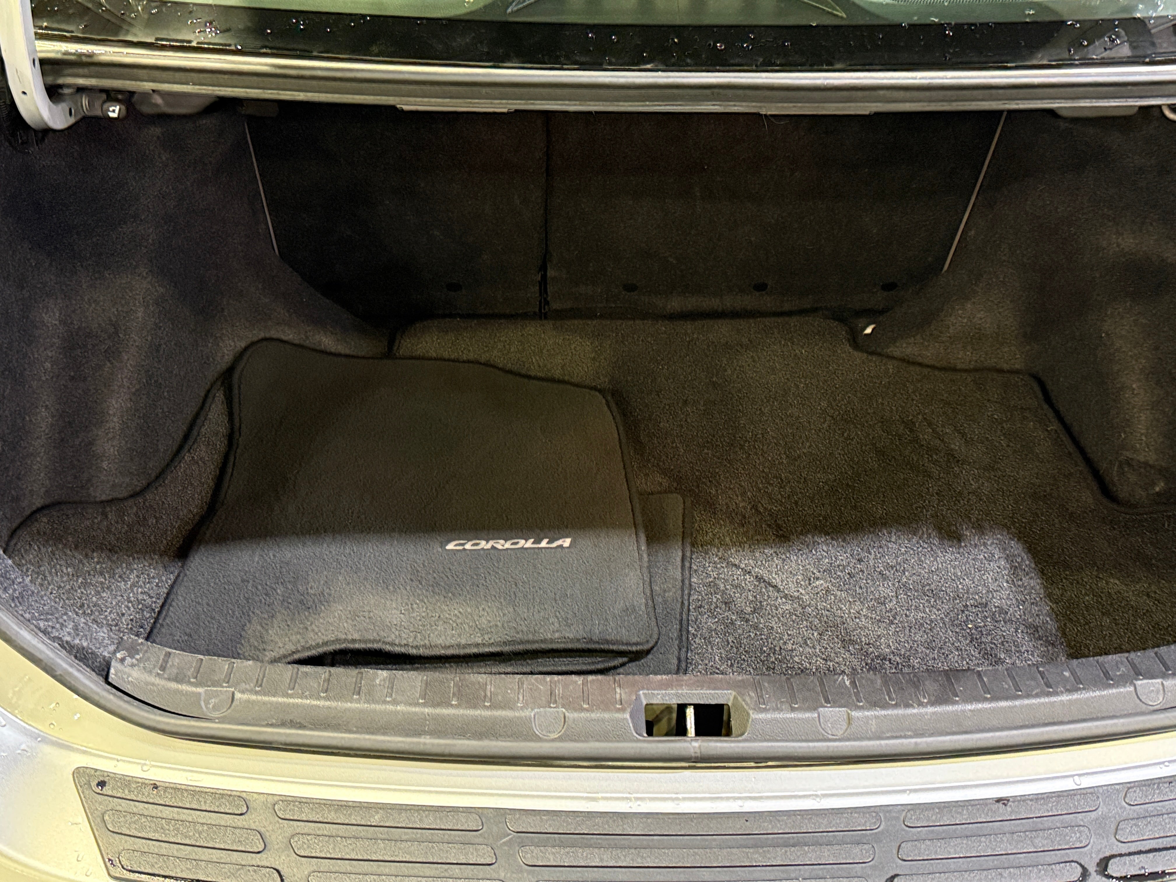 2011 Toyota Corolla LE 7