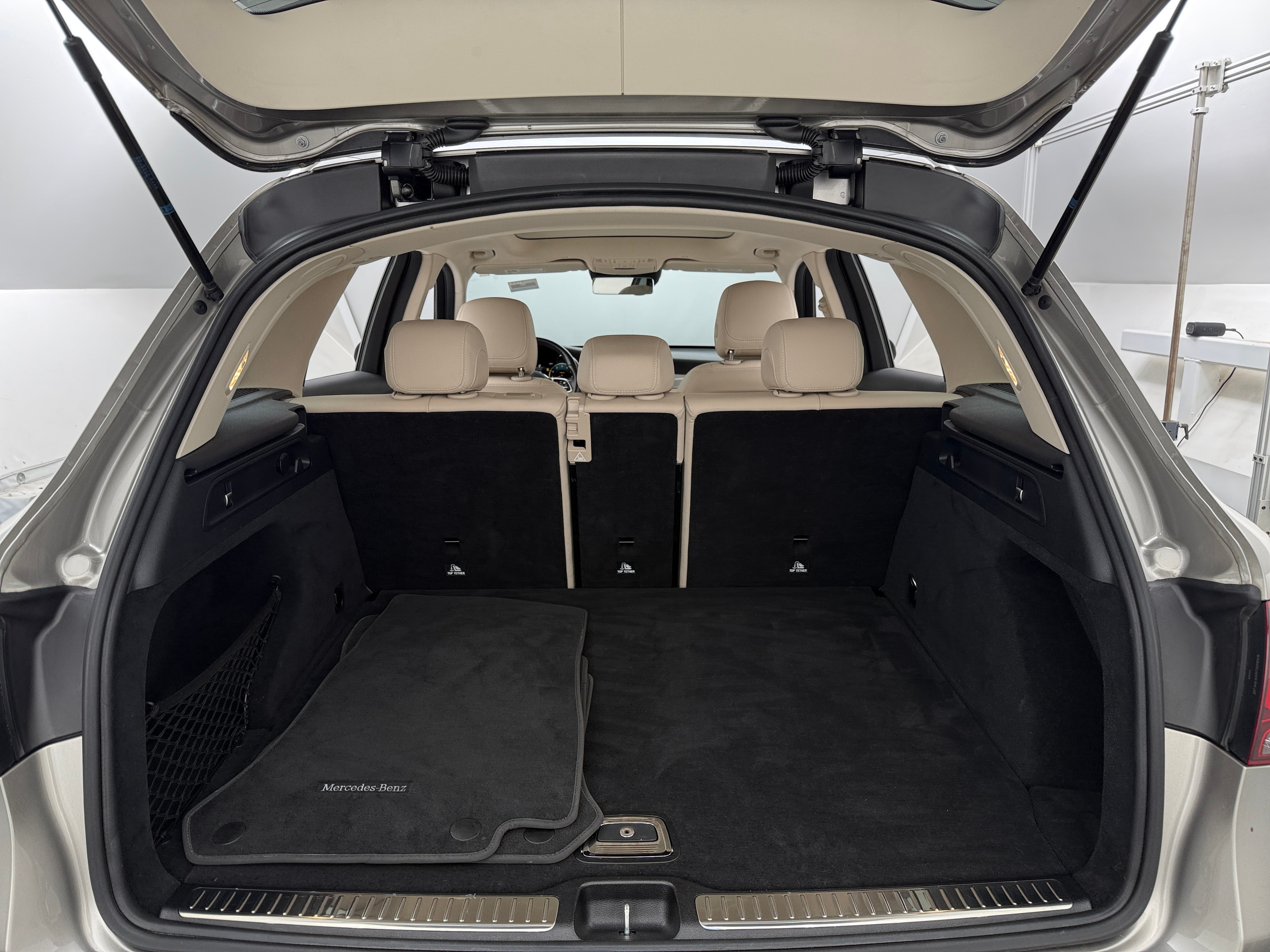 2021 Mercedes-Benz GLC 300 6