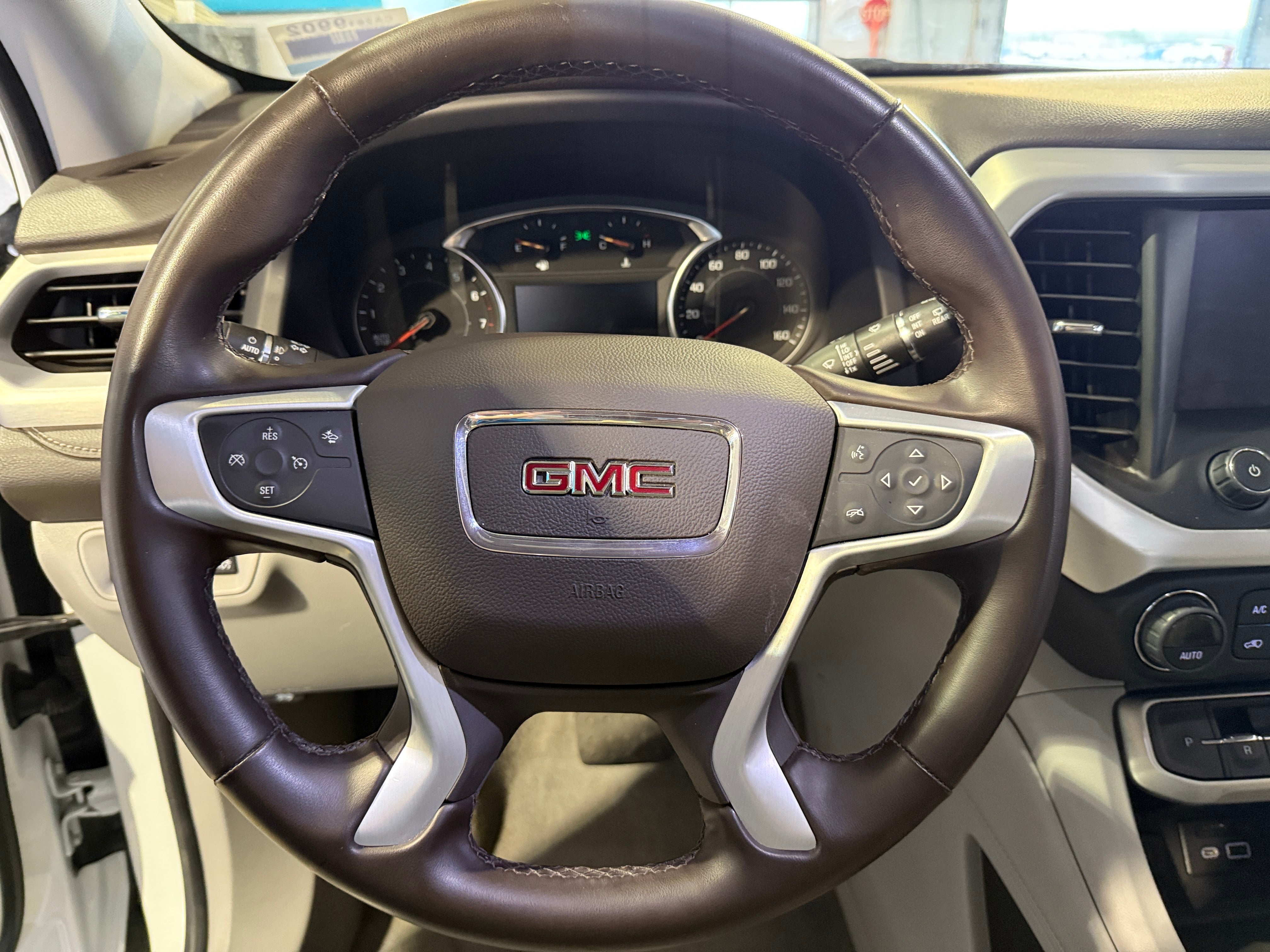 2023 GMC Acadia SLT 4