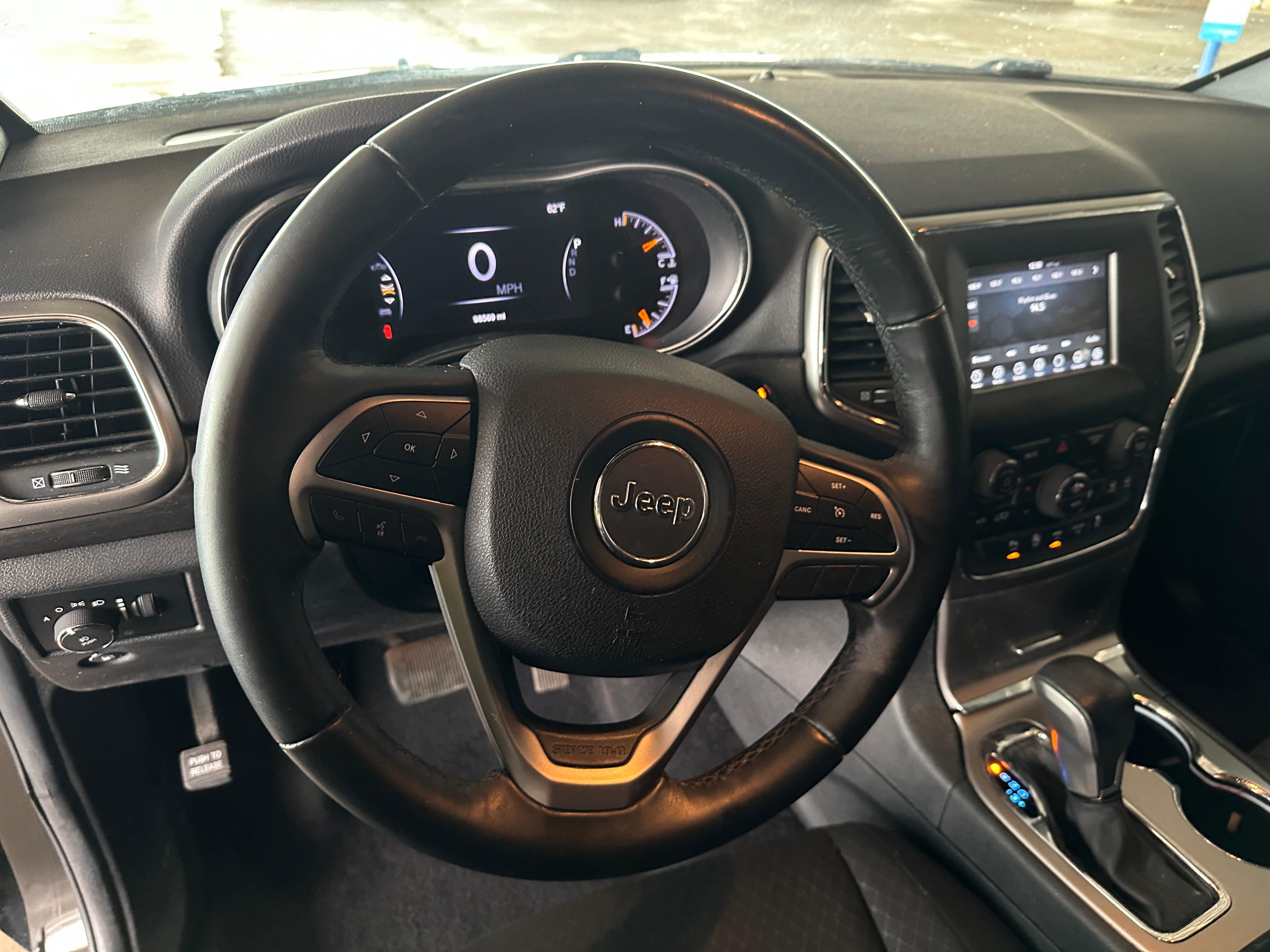 2018 Jeep Grand Cherokee Laredo 5