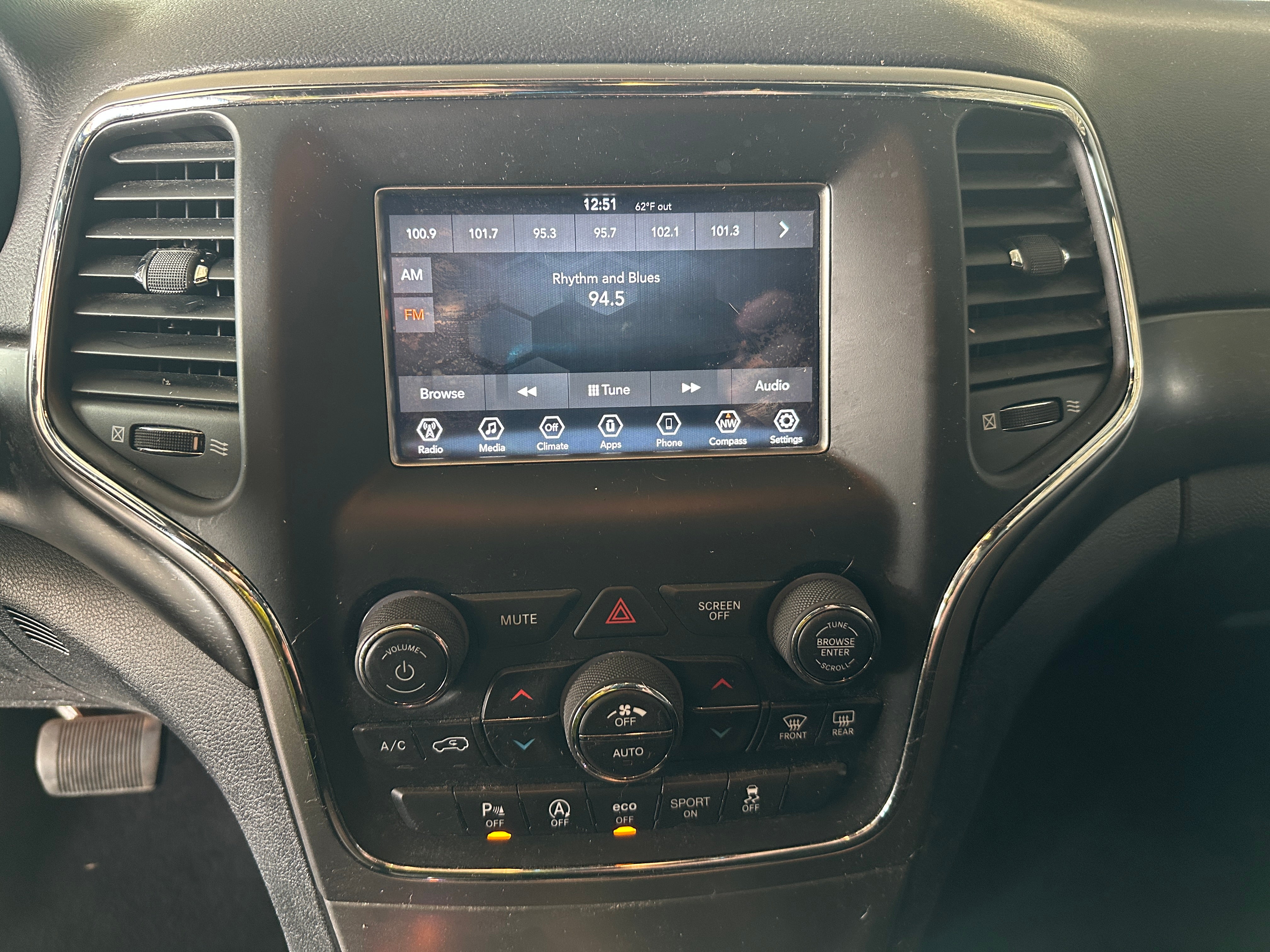 2018 Jeep Grand Cherokee Laredo 4