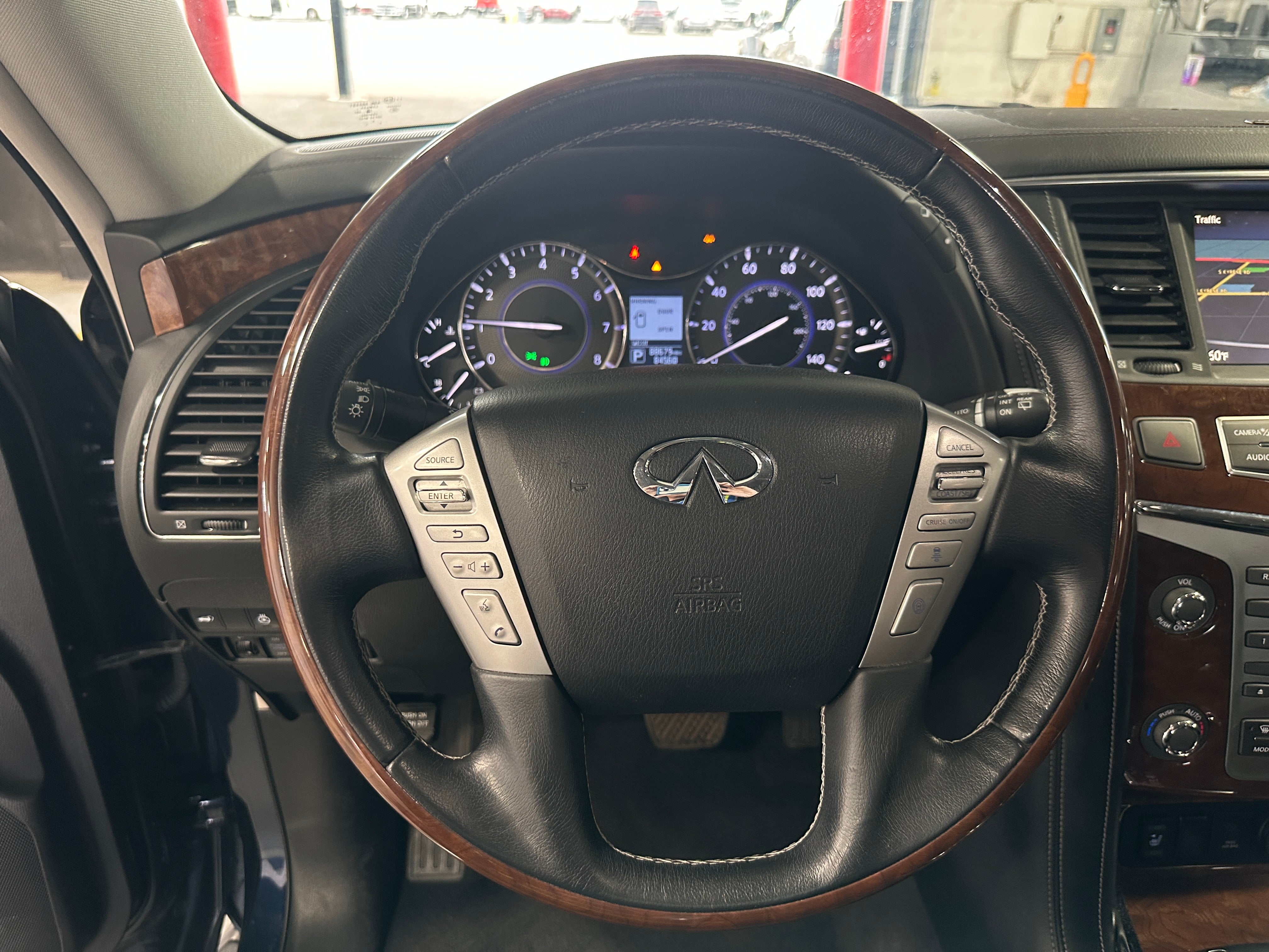 2019 INFINITI QX80 Luxe 4