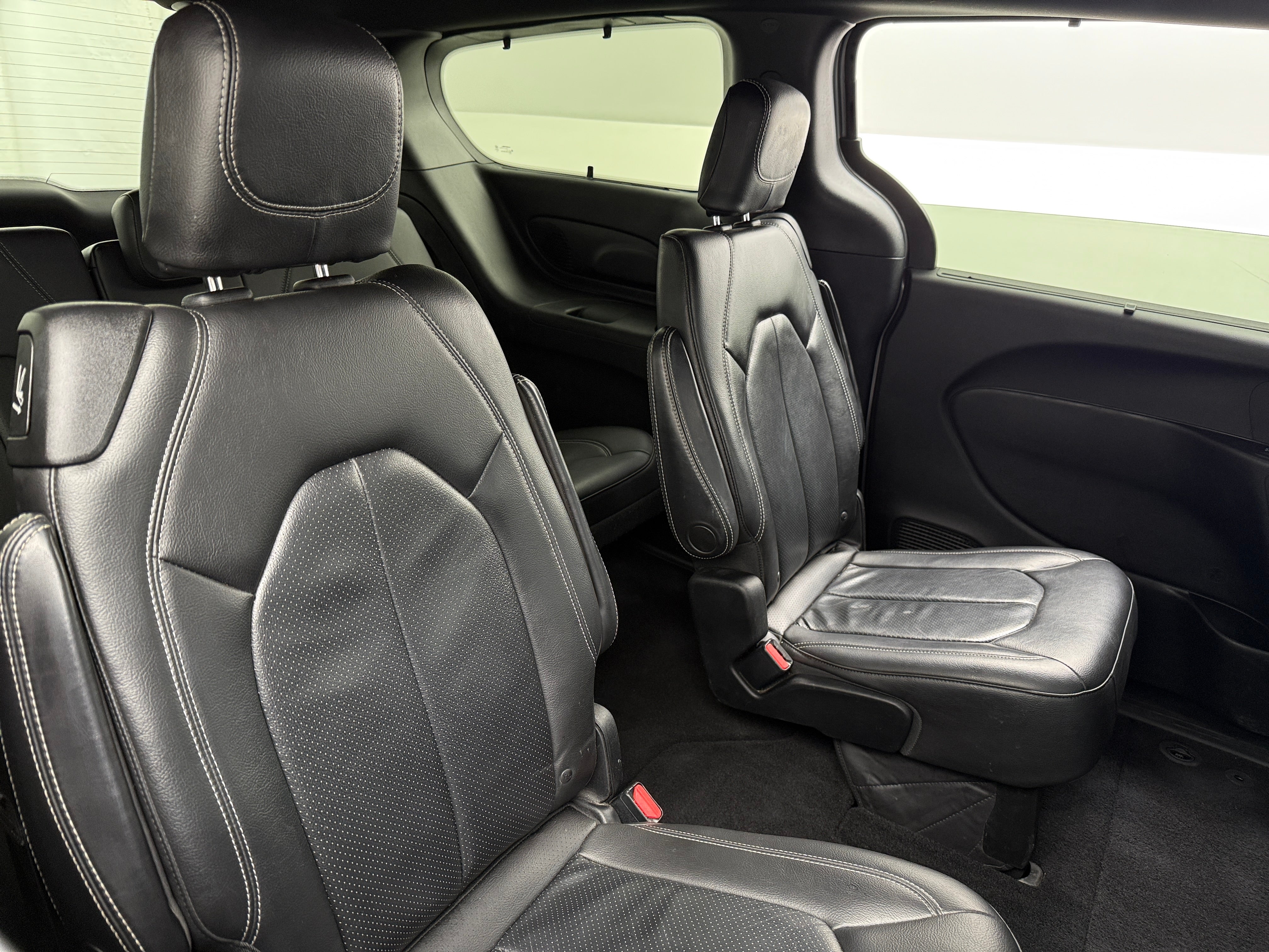 2018 Chrysler Pacifica  5