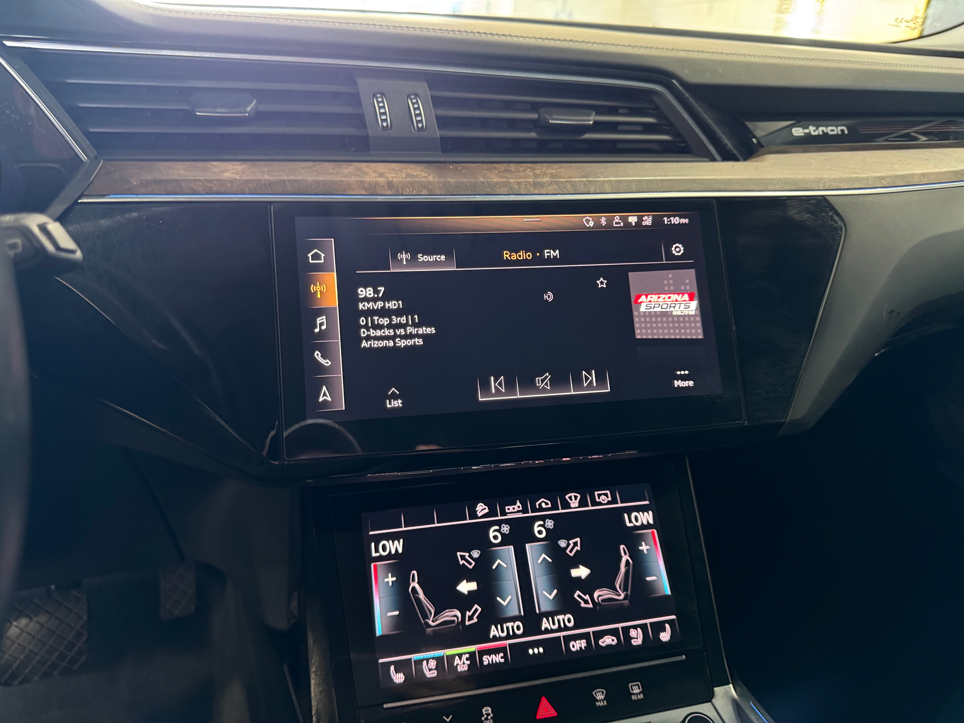 2019 Audi e-tron Prestige 3