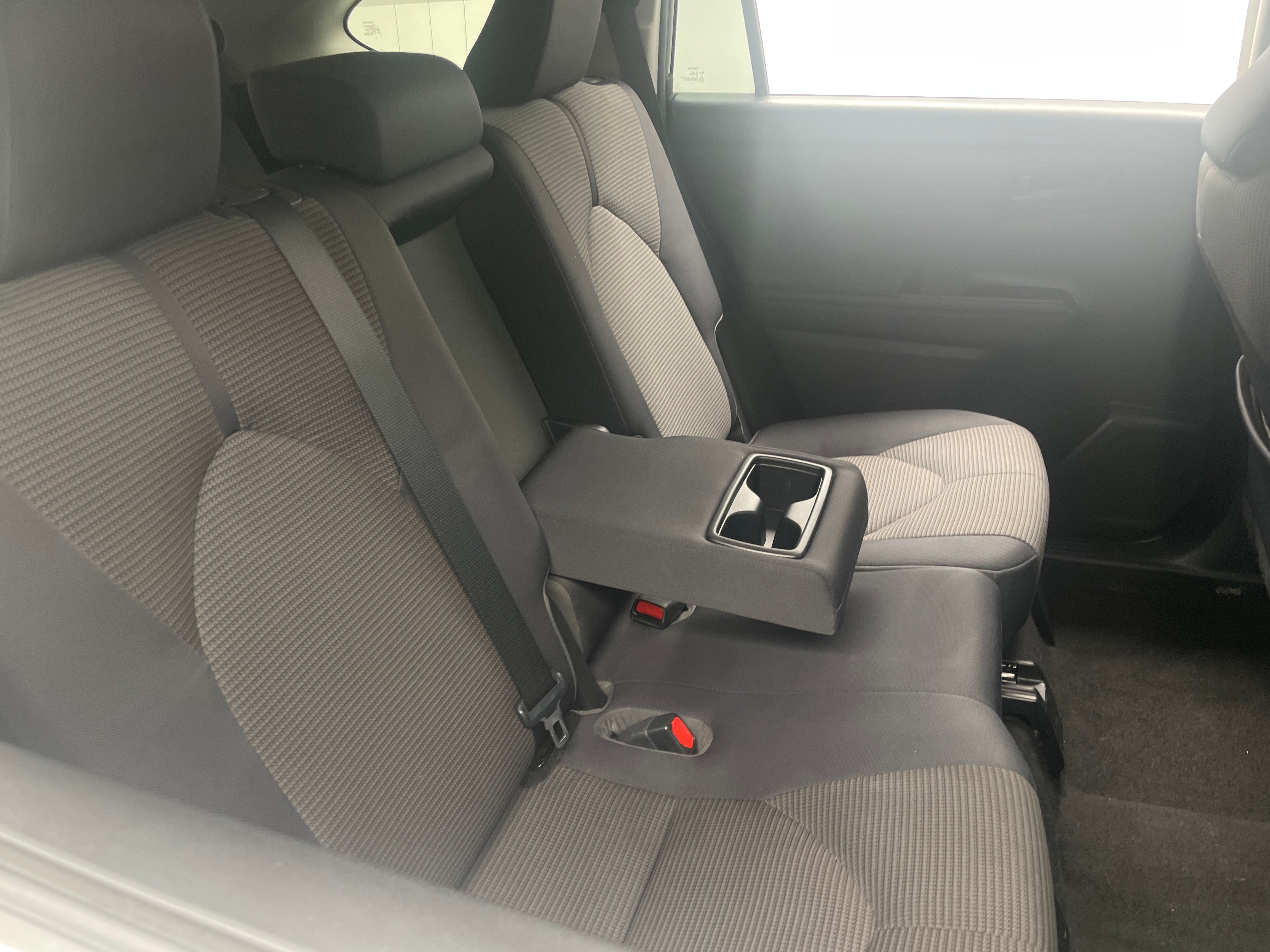 2023 Toyota Highlander LE 6