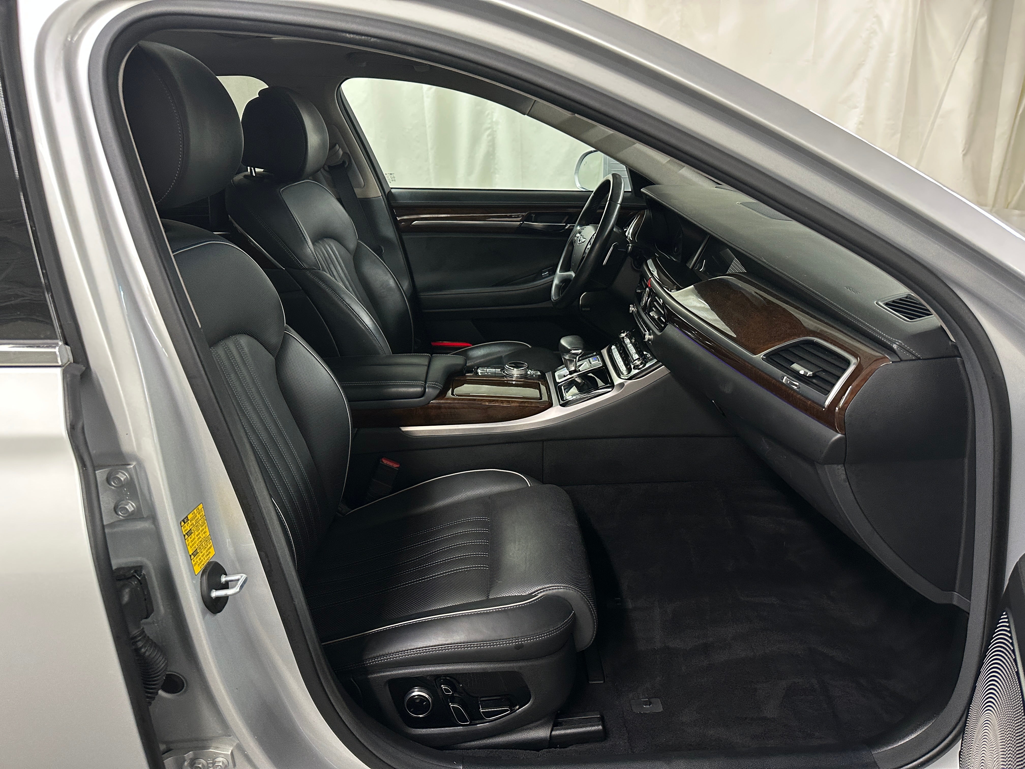 2019 Genesis G90 Ultimate 2