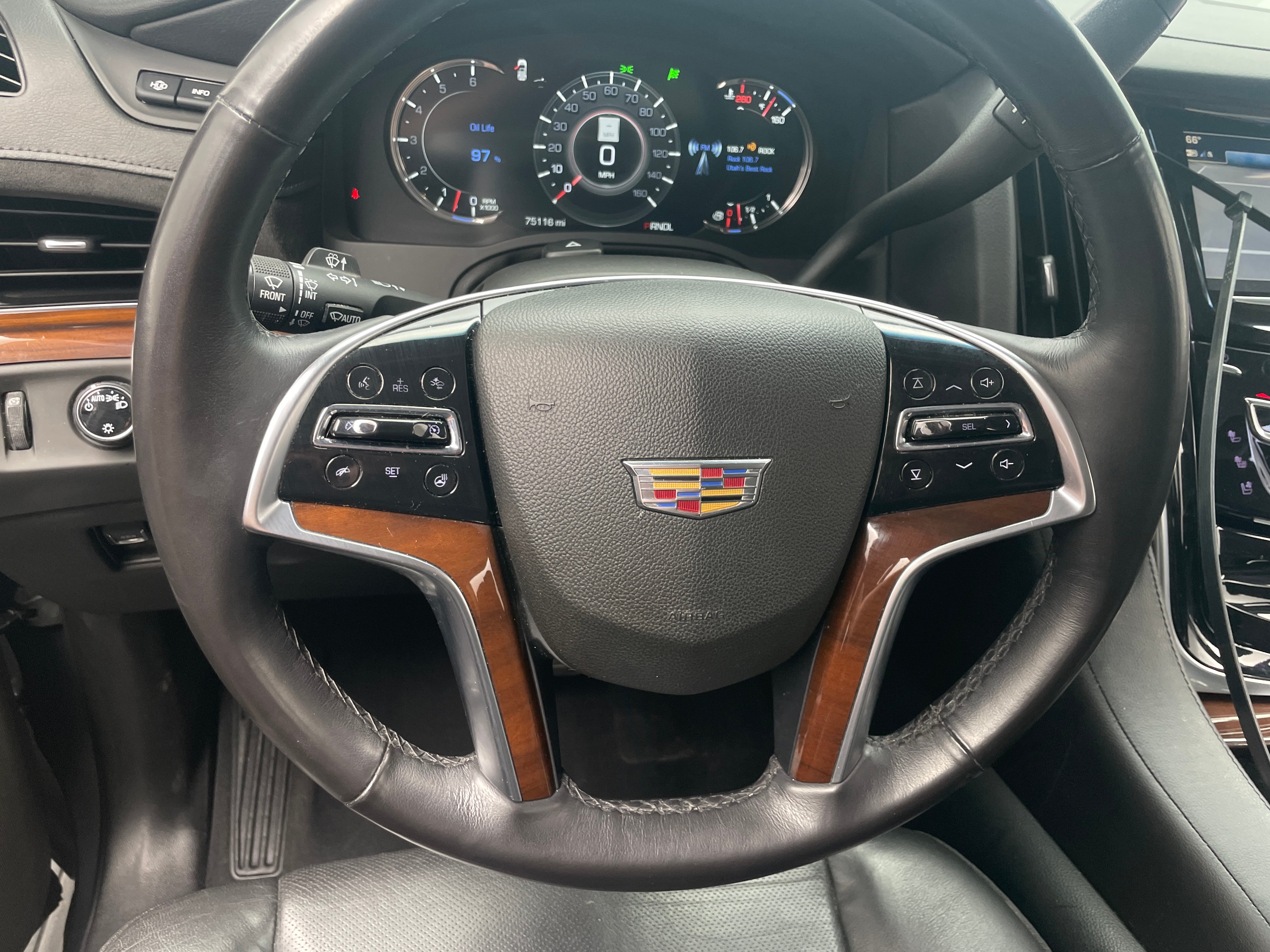 2018 Cadillac Escalade ESV Premium Luxury 4