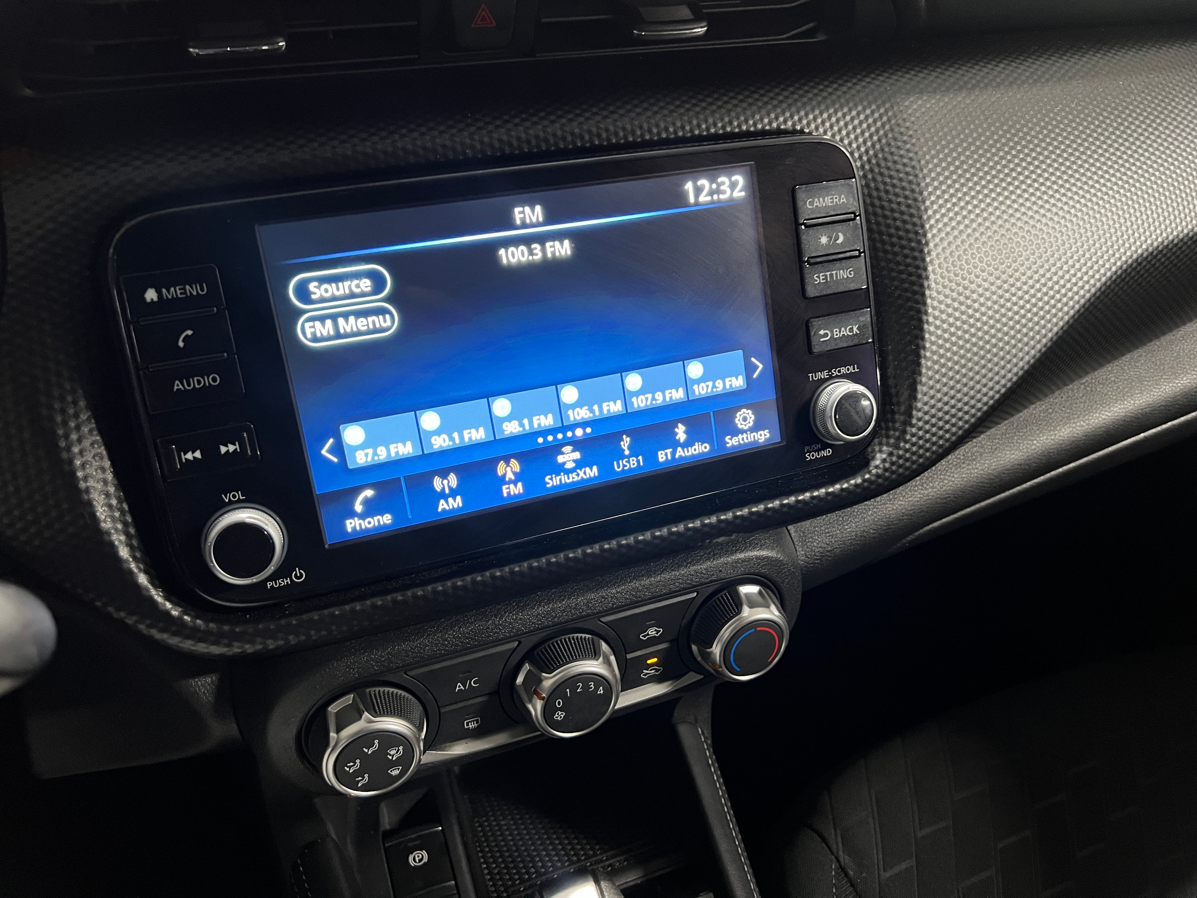 2024 Nissan Kicks SV 4