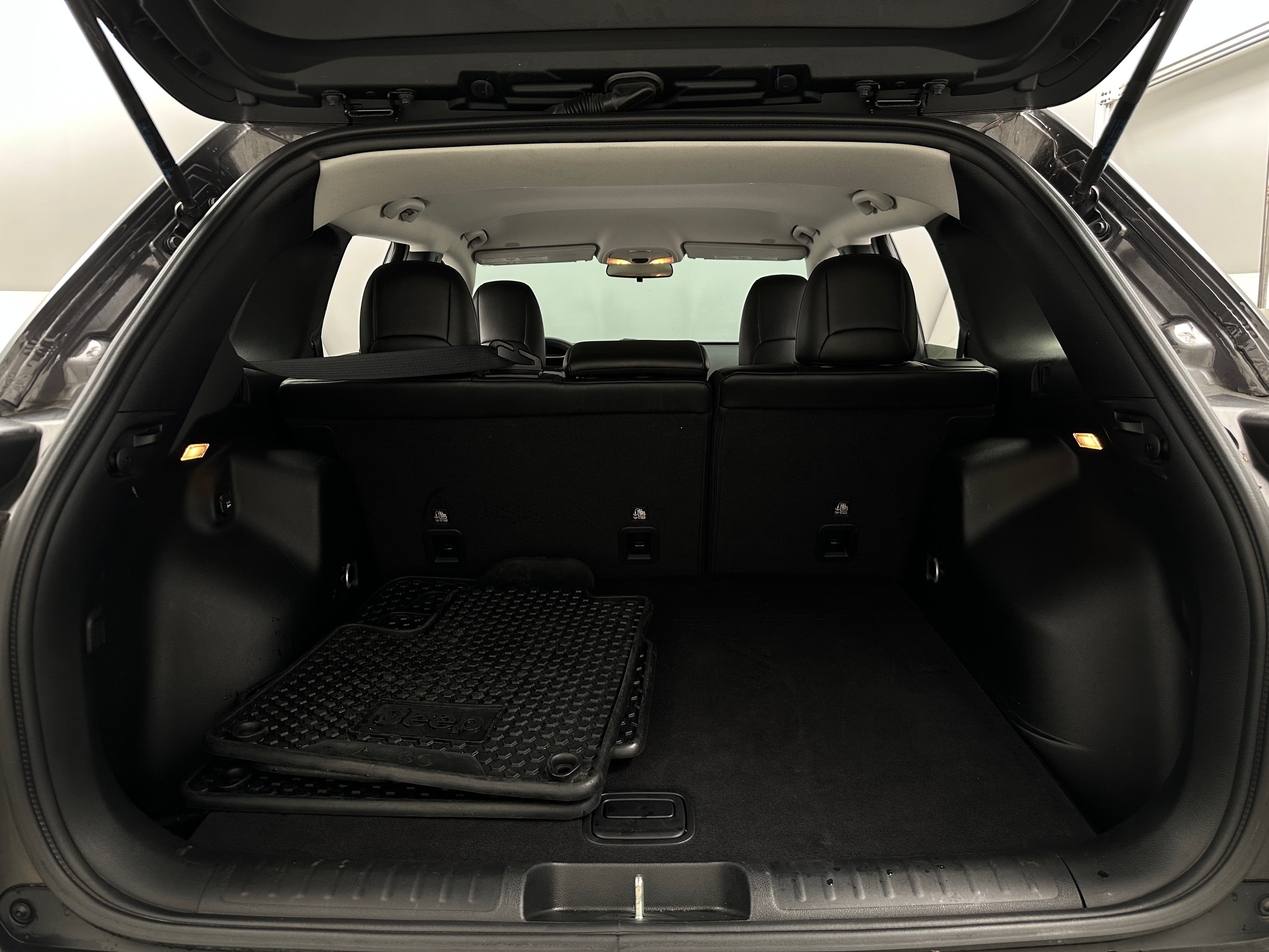 2019 Jeep Cherokee Latitude 7