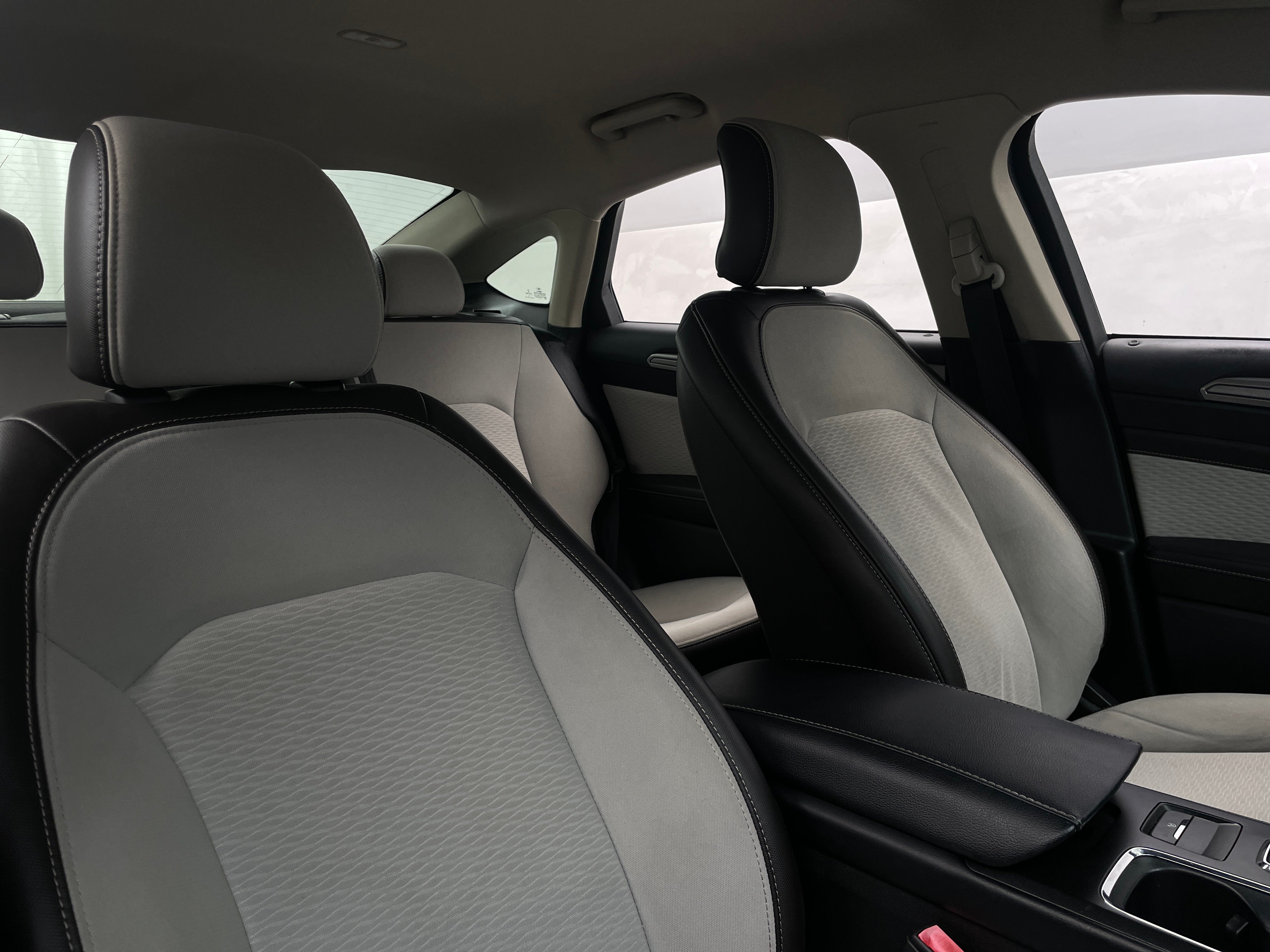 2019 Ford Fusion SE 2