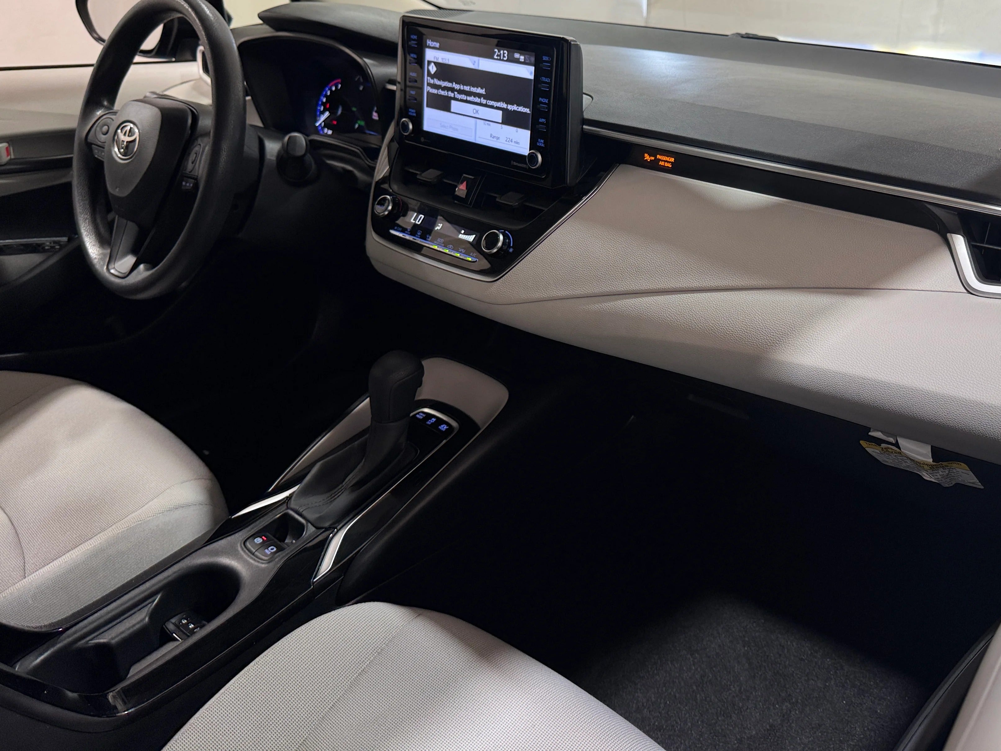 2022 Toyota Corolla LE 3