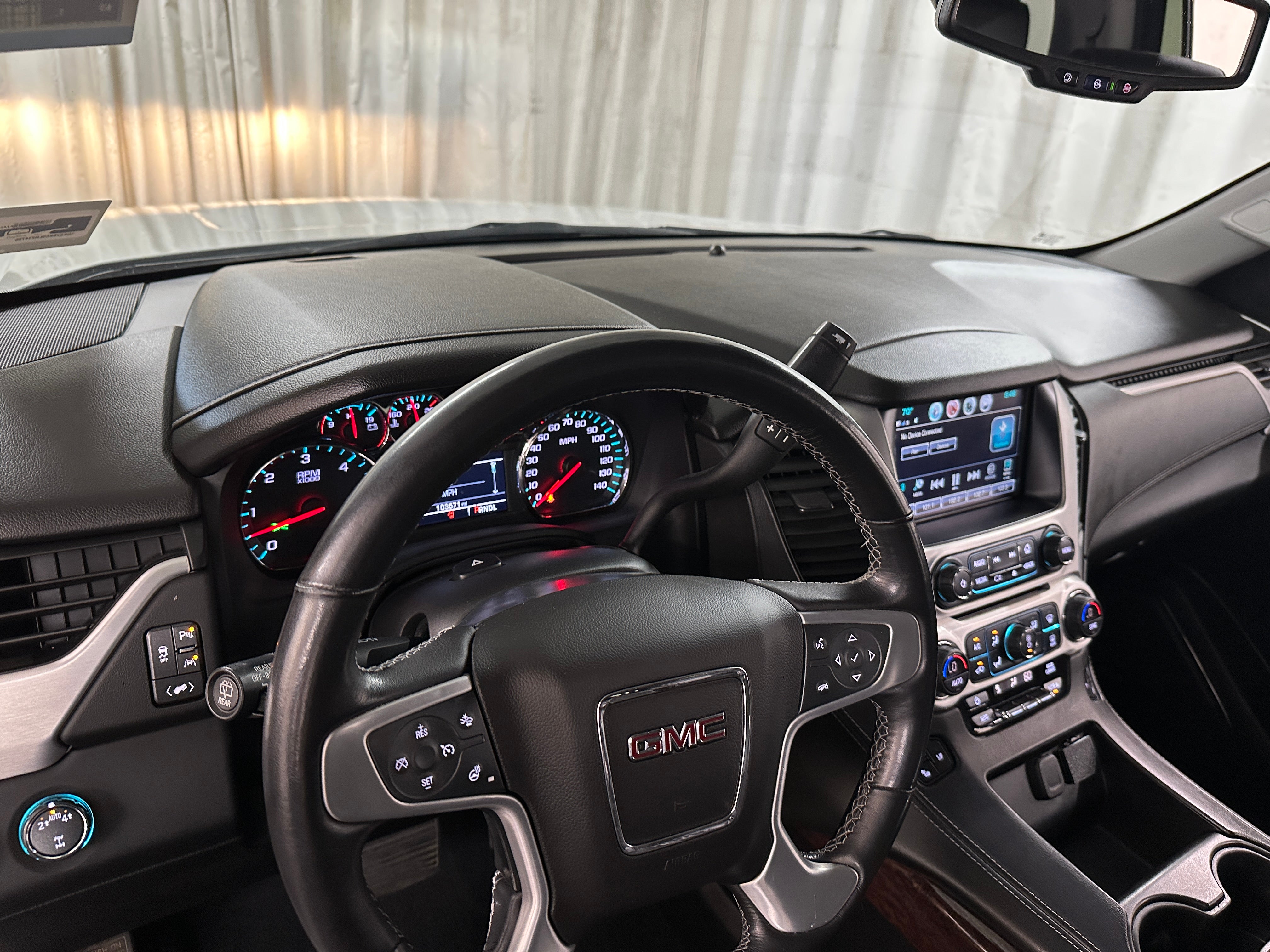 2020 GMC Yukon SLT 2