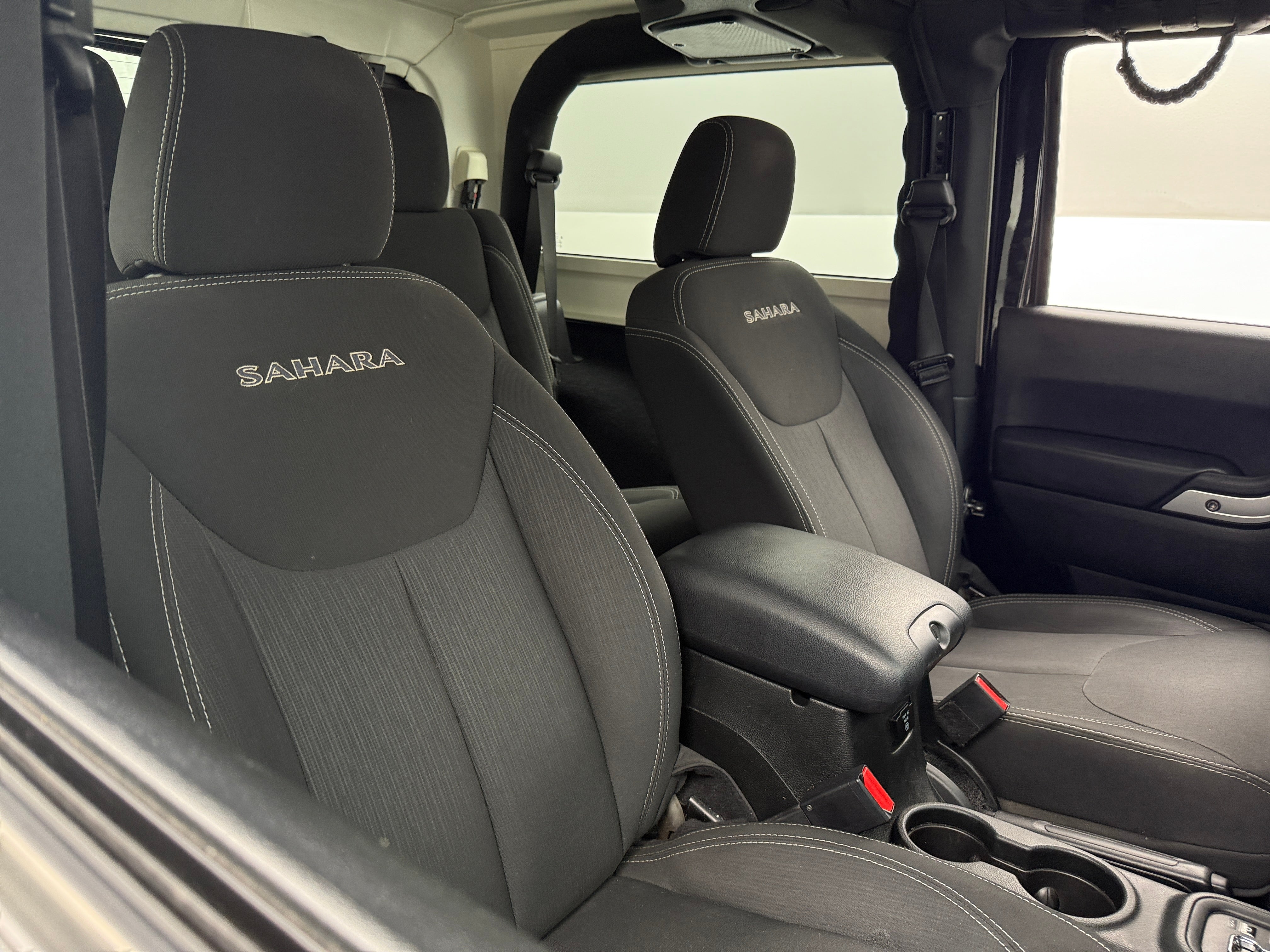 2018 Jeep Wrangler Sahara 2