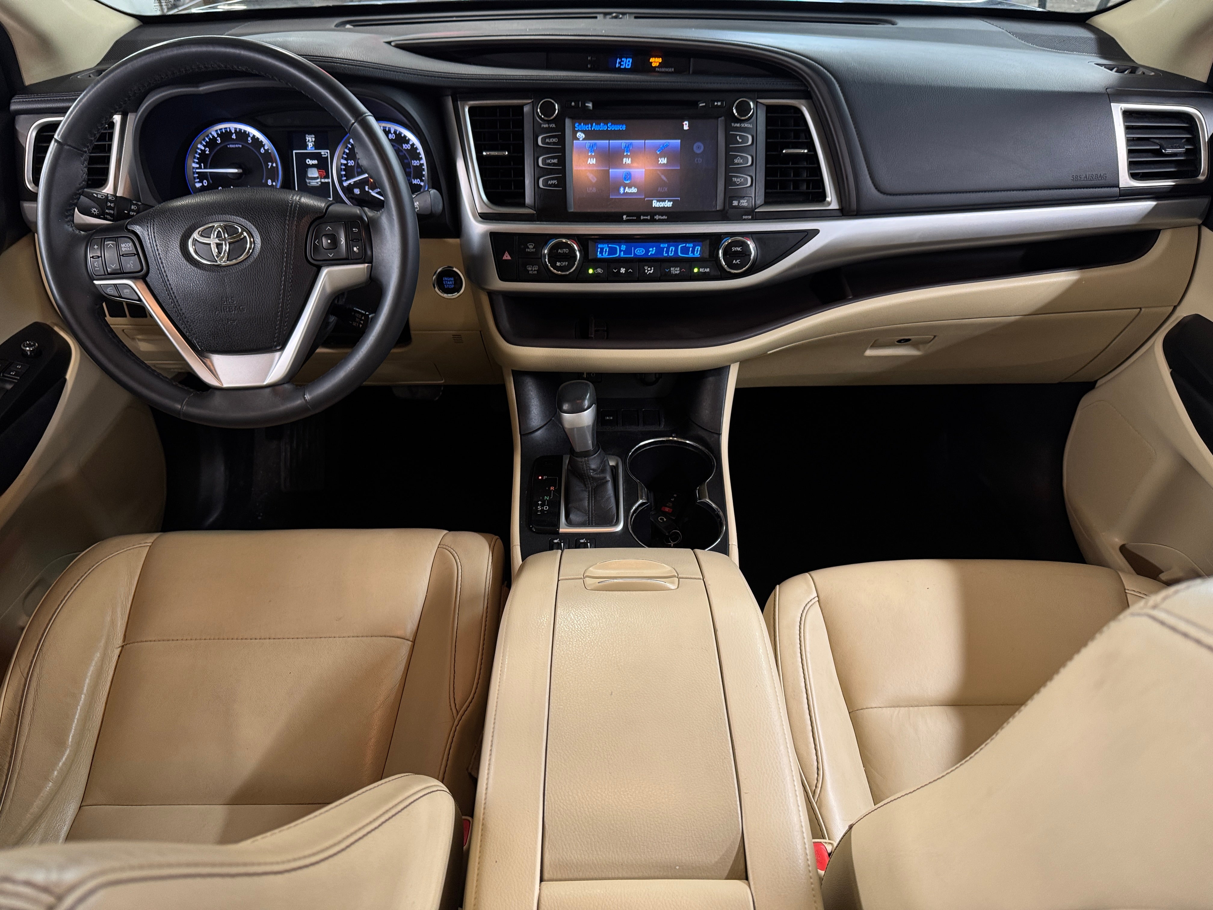 2016 Toyota Highlander XLE 2
